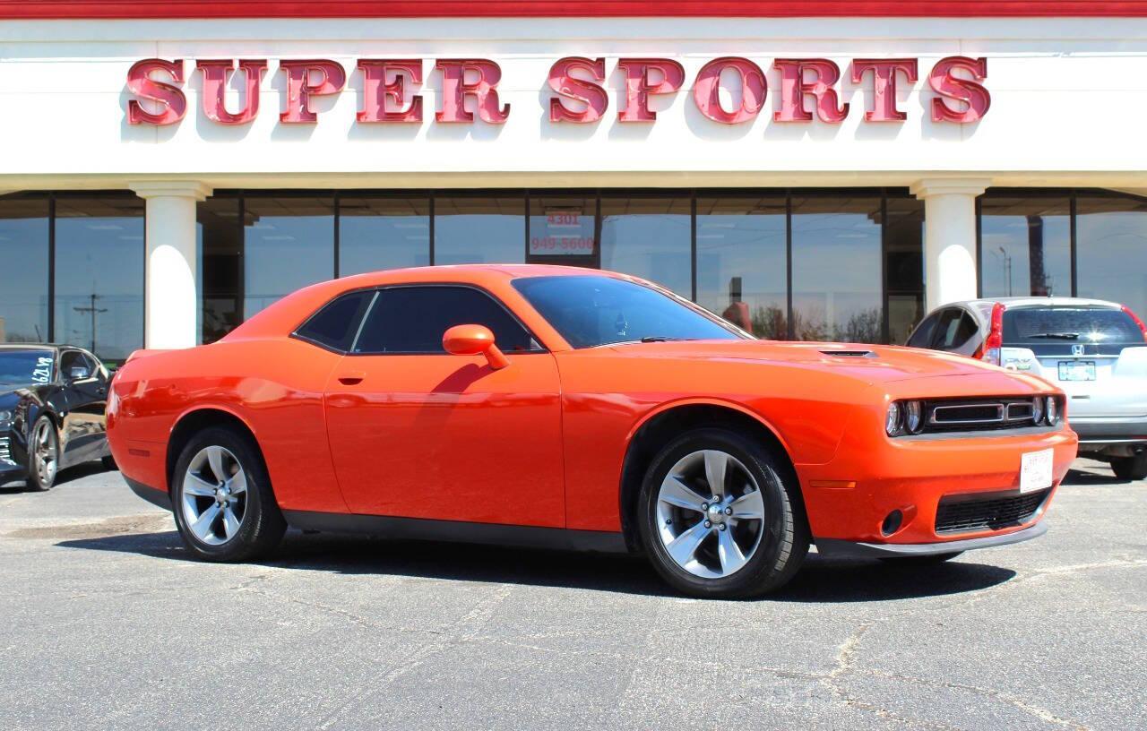 2019 Dodge Challenger SXT 2dr Coupe