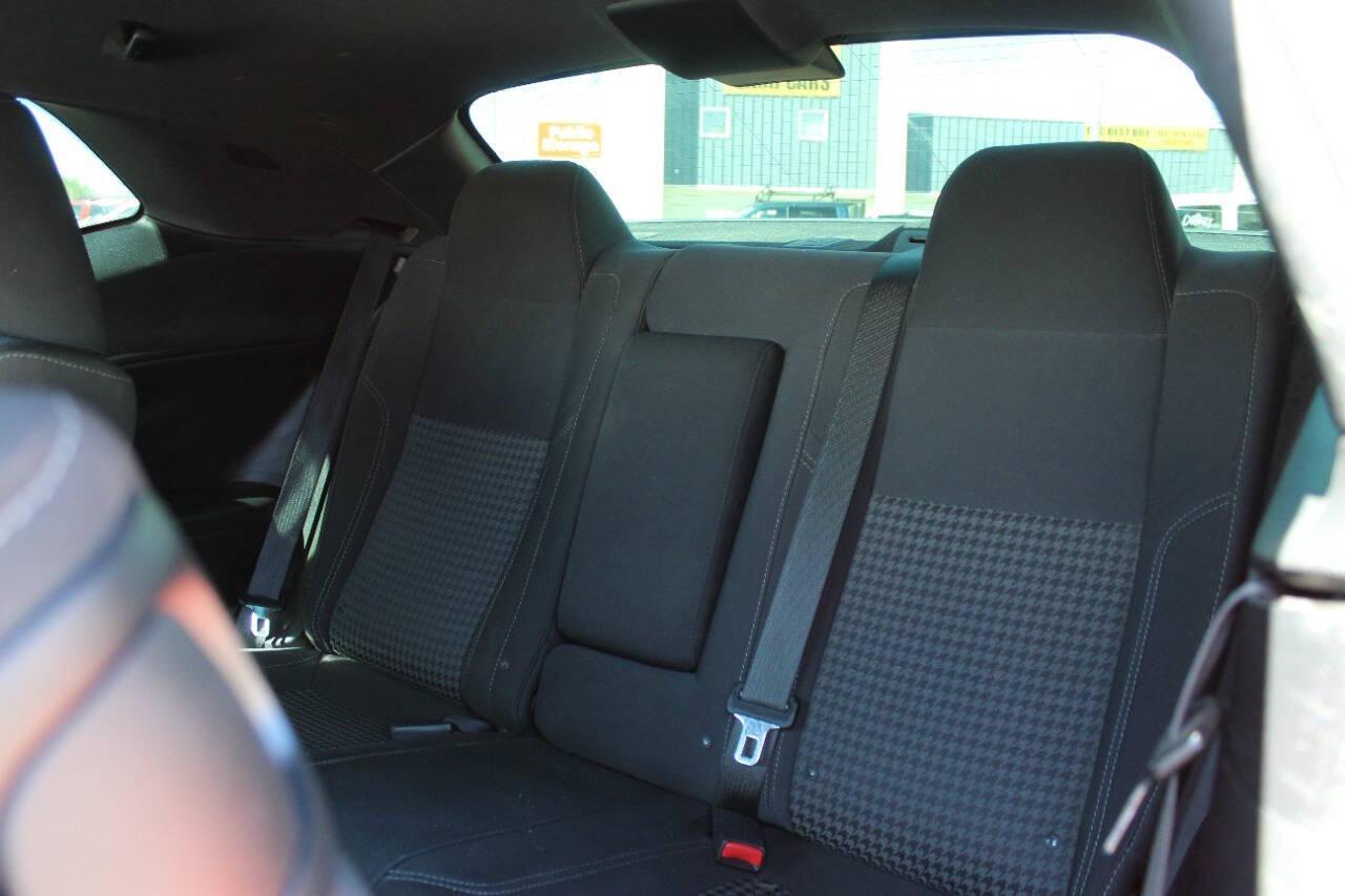 2019 Orange Dodge Challenger SXT (2C3CDZAG8KH) with an Pentastar 3.6L V6 305hp 268ft. lbs. 3.6L V6 engine, Automatic 8-Speed transmission, located at 4301 NW 39th , Oklahoma City, OK, 73112, (405) 949-5600, 35.512135, -97.598671 - NO DRIVERS LICENCE -NO FULL COVERAGE INSURANCE - NO CREDIT CHECK. COME ON OVER TO SUPERSPORTS, TAKE A LOOK AND TEST DRIVE. PLEASE GIVE US A CALL AT (405) 949-5600. NO LICENCIA DE CONDUCIR - NO SEGURO DE COBERTURA TOTAL - NO VERIFICACION DE CREDITO. VISITENOS EN SUPERSPORTS, MIRE NUESTRO - Photo#11