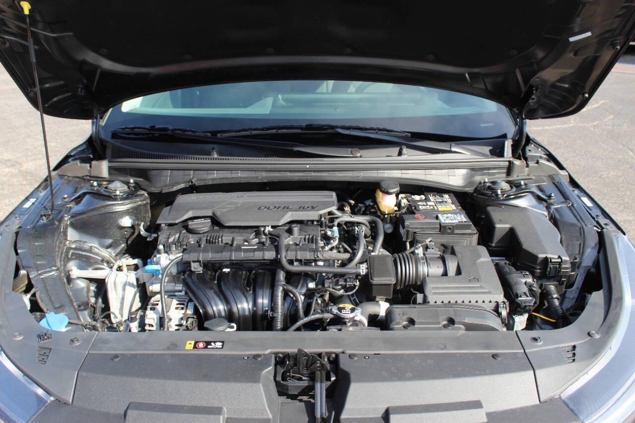 2025 Charcoal Kia K4 LX (3KPFT4DE7SE) with an 2.0L I4 147hp 132ft. lbs. SULEV 2.0L I4 engine, CVT transmission, located at 4301 NW 39th , Oklahoma City, OK, 73112, (405) 949-5600, 35.512135, -97.598671 - NO DRIVERS LICENCE -NO FULL COVERAGE INSURANCE - NO CREDIT CHECK. COME ON OVER TO SUPERSPORTS, TAKE A LOOK AND TEST DRIVE. PLEASE GIVE US A CALL AT (405) 949-5600. NO LICENCIA DE CONDUCIR - NO SEGURO DE COBERTURA TOTAL - NO VERIFICACION DE CREDITO. VISITENOS EN SUPERSPORTS, MIRE NUESTRO - Photo#7