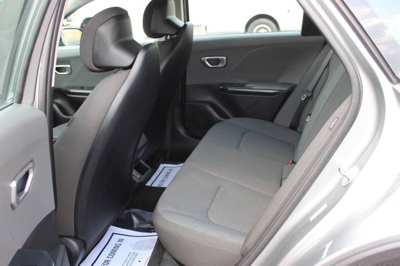 2025 Gray Kia K4 LX (3KPFT4DE0SE) with an 2.0L I4 147hp 132ft. lbs. SULEV 2.0L I4 engine, CVT transmission, located at 4301 NW 39th , Oklahoma City, OK, 73112, (405) 949-5600, 35.512135, -97.598671 - NO DRIVERS LICENCE -NO FULL COVERAGE INSURANCE - NO CREDIT CHECK. COME ON OVER TO SUPERSPORTS, TAKE A LOOK AND TEST DRIVE. PLEASE GIVE US A CALL AT (405) 949-5600. NO LICENCIA DE CONDUCIR - NO SEGURO DE COBERTURA TOTAL - NO VERIFICACION DE CREDITO. VISITENOS EN SUPERSPORTS, MIRE NUESTRO - Photo#14