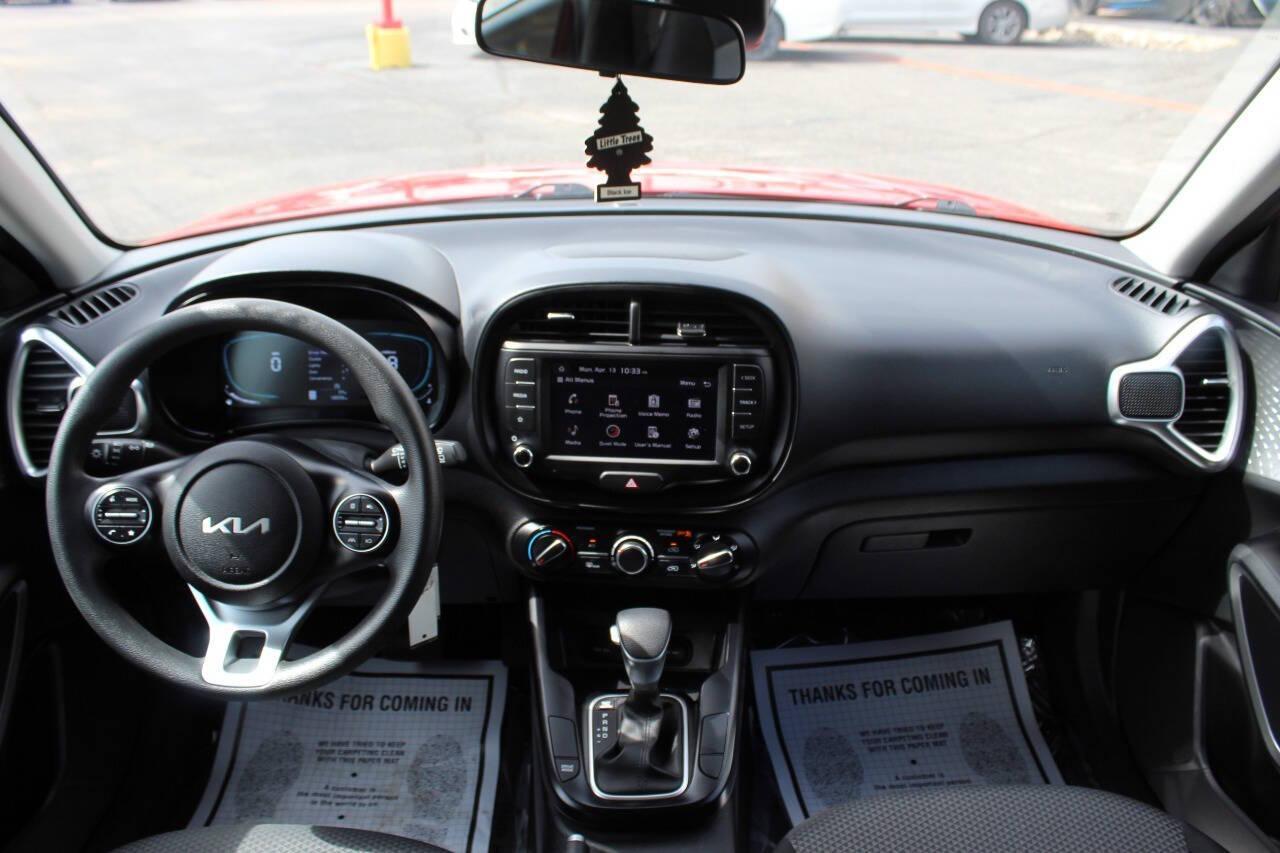 2025 Red Kia Soul LX CVT (KNDJ23AUXS7) with an 2.0L I4 147hp 132ft. lbs. 2.0L I4 engine, CVT transmission, located at 4301 NW 39th , Oklahoma City, OK, 73112, (405) 949-5600, 35.512135, -97.598671 - NO DRIVERS LICENCE -NO FULL COVERAGE INSURANCE - NO CREDIT CHECK. COME ON OVER TO SUPERSPORTS, TAKE A LOOK AND TEST DRIVE. PLEASE GIVE US A CALL AT (405) 949-5600. NO LICENCIA DE CONDUCIR - NO SEGURO DE COBERTURA TOTAL - NO VERIFICACION DE CREDITO. VISITENOS EN SUPERSPORTS, MIRE NUESTRO - Photo#17