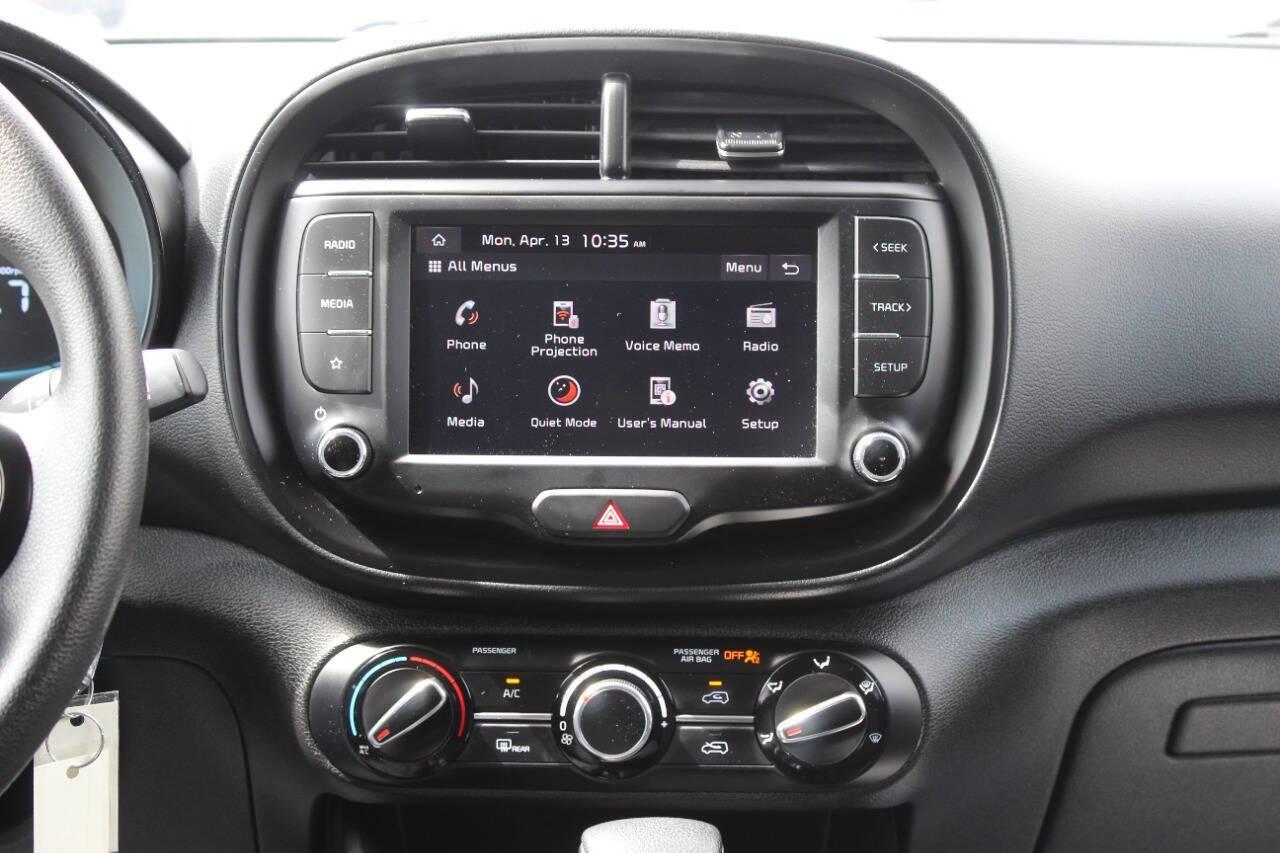 2025 Red Kia Soul LX CVT (KNDJ23AUXS7) with an 2.0L I4 147hp 132ft. lbs. 2.0L I4 engine, CVT transmission, located at 4301 NW 39th , Oklahoma City, OK, 73112, (405) 949-5600, 35.512135, -97.598671 - NO DRIVERS LICENCE -NO FULL COVERAGE INSURANCE - NO CREDIT CHECK. COME ON OVER TO SUPERSPORTS, TAKE A LOOK AND TEST DRIVE. PLEASE GIVE US A CALL AT (405) 949-5600. NO LICENCIA DE CONDUCIR - NO SEGURO DE COBERTURA TOTAL - NO VERIFICACION DE CREDITO. VISITENOS EN SUPERSPORTS, MIRE NUESTRO - Photo#18