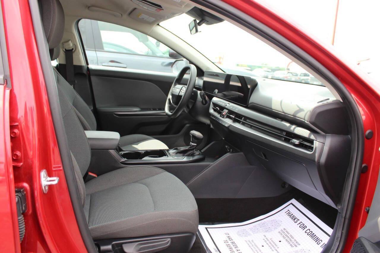 2025 Red Kia K4 LX (3KPFT4DE4SE) with an 2.0L I4 147hp 132ft. lbs. SULEV 2.0L I4 engine, CVT transmission, located at 4301 NW 39th , Oklahoma City, OK, 73112, (405) 949-5600, 35.512135, -97.598671 - NO DRIVERS LICENCE -NO FULL COVERAGE INSURANCE - NO CREDIT CHECK. COME ON OVER TO SUPERSPORTS, TAKE A LOOK AND TEST DRIVE. PLEASE GIVE US A CALL AT (405) 949-5600. NO LICENCIA DE CONDUCIR - NO SEGURO DE COBERTURA TOTAL - NO VERIFICACION DE CREDITO. VISITENOS EN SUPERSPORTS, MIRE NUESTRO - Photo#8