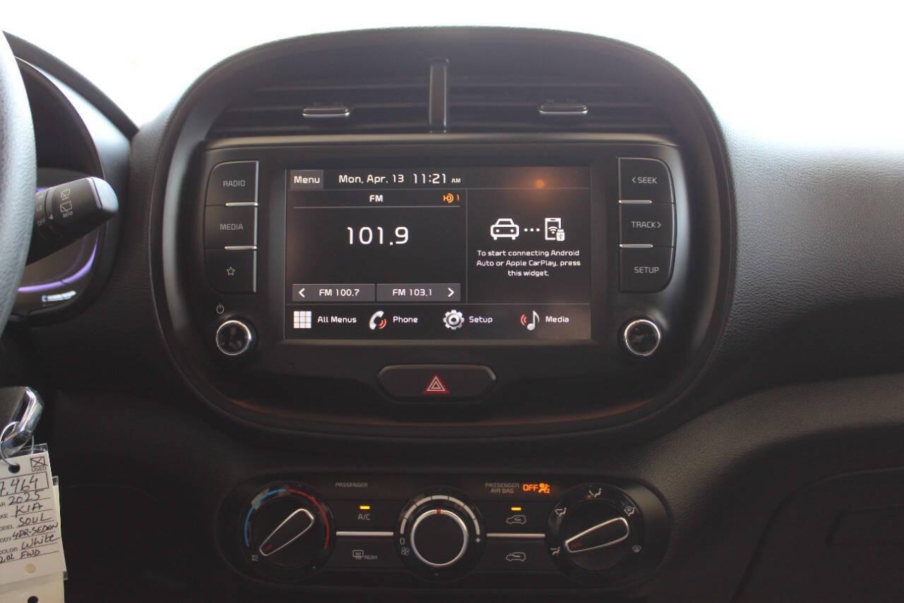2025 White Kia Soul LX CVT (KNDJ23AU8S7) with an 2.0L I4 147hp 132ft. lbs. 2.0L I4 engine, CVT transmission, located at 4301 NW 39th , Oklahoma City, OK, 73112, (405) 949-5600, 35.512135, -97.598671 - NO DRIVERS LICENCE -NO FULL COVERAGE INSURANCE - NO CREDIT CHECK. COME ON OVER TO SUPERSPORTS, TAKE A LOOK AND TEST DRIVE. PLEASE GIVE US A CALL AT (405) 949-5600. NO LICENCIA DE CONDUCIR - NO SEGURO DE COBERTURA TOTAL - NO VERIFICACION DE CREDITO. VISITENOS EN SUPERSPORTS, MIRE NUESTRO - Photo#18
