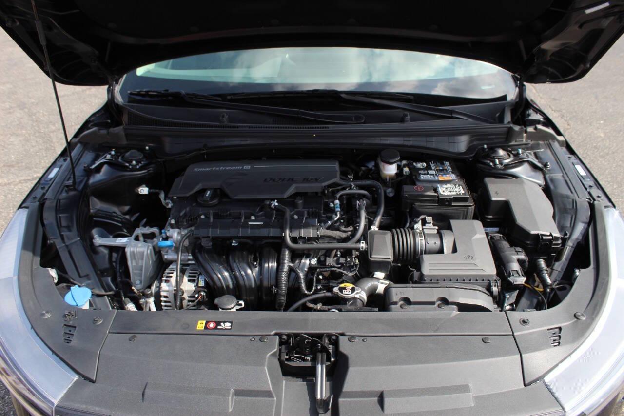 2025 Black Kia K4 LX (3KPFT4DE6SE) with an 2.0L I4 147hp 132ft. lbs. SULEV 2.0L I4 engine, CVT transmission, located at 4301 NW 39th , Oklahoma City, OK, 73112, (405) 949-5600, 35.512135, -97.598671 - NO DRIVERS LICENCE -NO FULL COVERAGE INSURANCE - NO CREDIT CHECK. COME ON OVER TO SUPERSPORTS, TAKE A LOOK AND TEST DRIVE. PLEASE GIVE US A CALL AT (405) 949-5600. NO LICENCIA DE CONDUCIR - NO SEGURO DE COBERTURA TOTAL - NO VERIFICACION DE CREDITO. VISITENOS EN SUPERSPORTS, MIRE NUESTRO - Photo#8