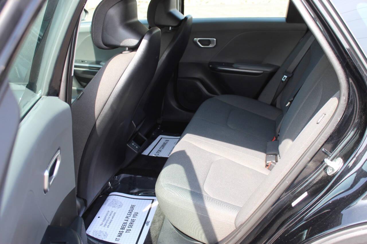 2025 Black Kia K4 LX (3KPFT4DE6SE) with an 2.0L I4 147hp 132ft. lbs. SULEV 2.0L I4 engine, CVT transmission, located at 4301 NW 39th , Oklahoma City, OK, 73112, (405) 949-5600, 35.512135, -97.598671 - NO DRIVERS LICENCE -NO FULL COVERAGE INSURANCE - NO CREDIT CHECK. COME ON OVER TO SUPERSPORTS, TAKE A LOOK AND TEST DRIVE. PLEASE GIVE US A CALL AT (405) 949-5600. NO LICENCIA DE CONDUCIR - NO SEGURO DE COBERTURA TOTAL - NO VERIFICACION DE CREDITO. VISITENOS EN SUPERSPORTS, MIRE NUESTRO - Photo#14