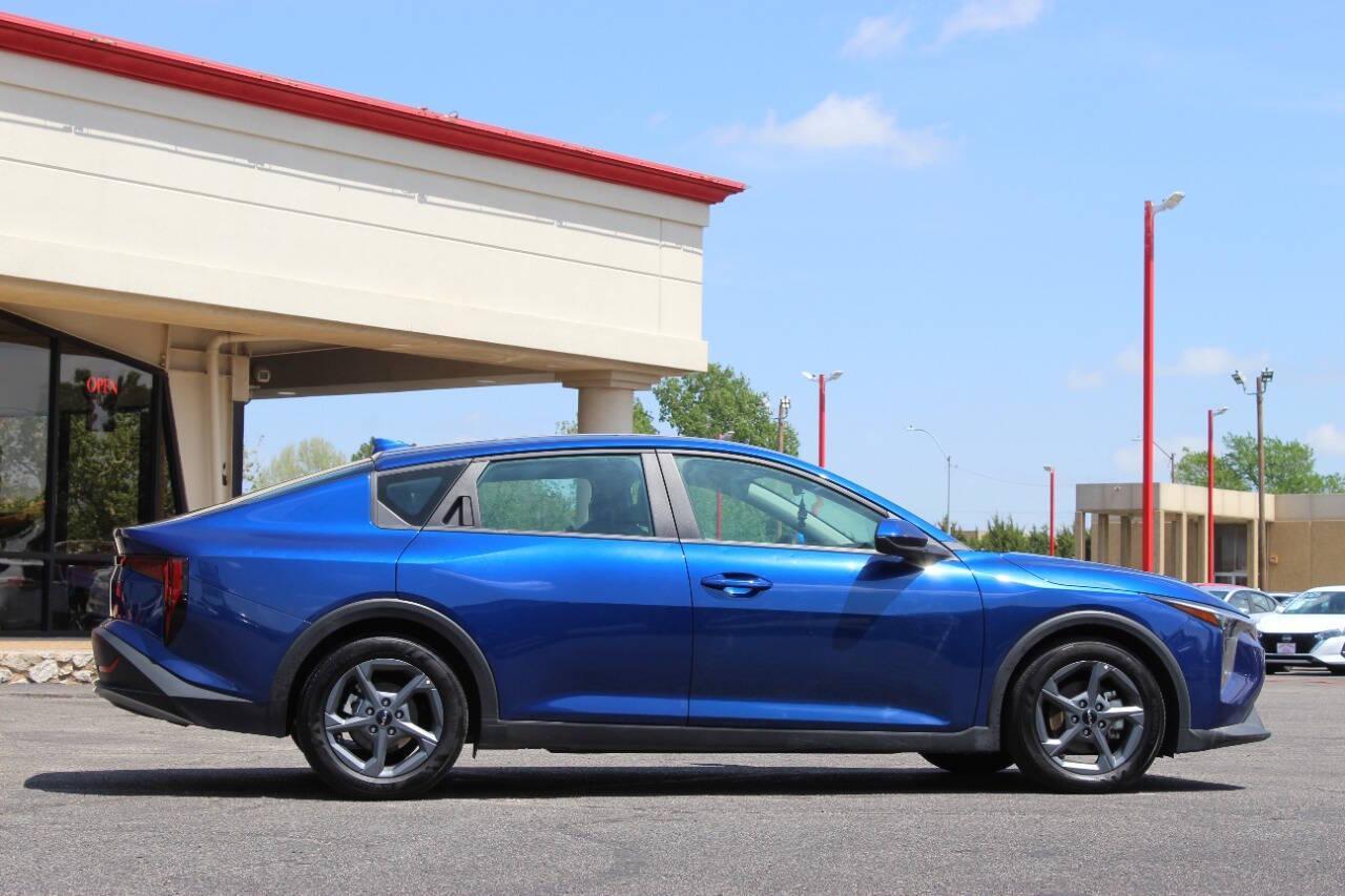 2025 Blue Kia K4 LX (3KPFT4DE0SE) with an 2.0L I4 147hp 132ft. lbs. SULEV 2.0L I4 engine, CVT transmission, located at 4301 NW 39th , Oklahoma City, OK, 73112, (405) 949-5600, 35.512135, -97.598671 - NO DRIVERS LICENCE -NO FULL COVERAGE INSURANCE - NO CREDIT CHECK. COME ON OVER TO SUPERSPORTS, TAKE A LOOK AND TEST DRIVE. PLEASE GIVE US A CALL AT (405) 949-5600. NO LICENCIA DE CONDUCIR - NO SEGURO DE COBERTURA TOTAL - NO VERIFICACION DE CREDITO. VISITENOS EN SUPERSPORTS, MIRE NUESTRO - Photo#2
