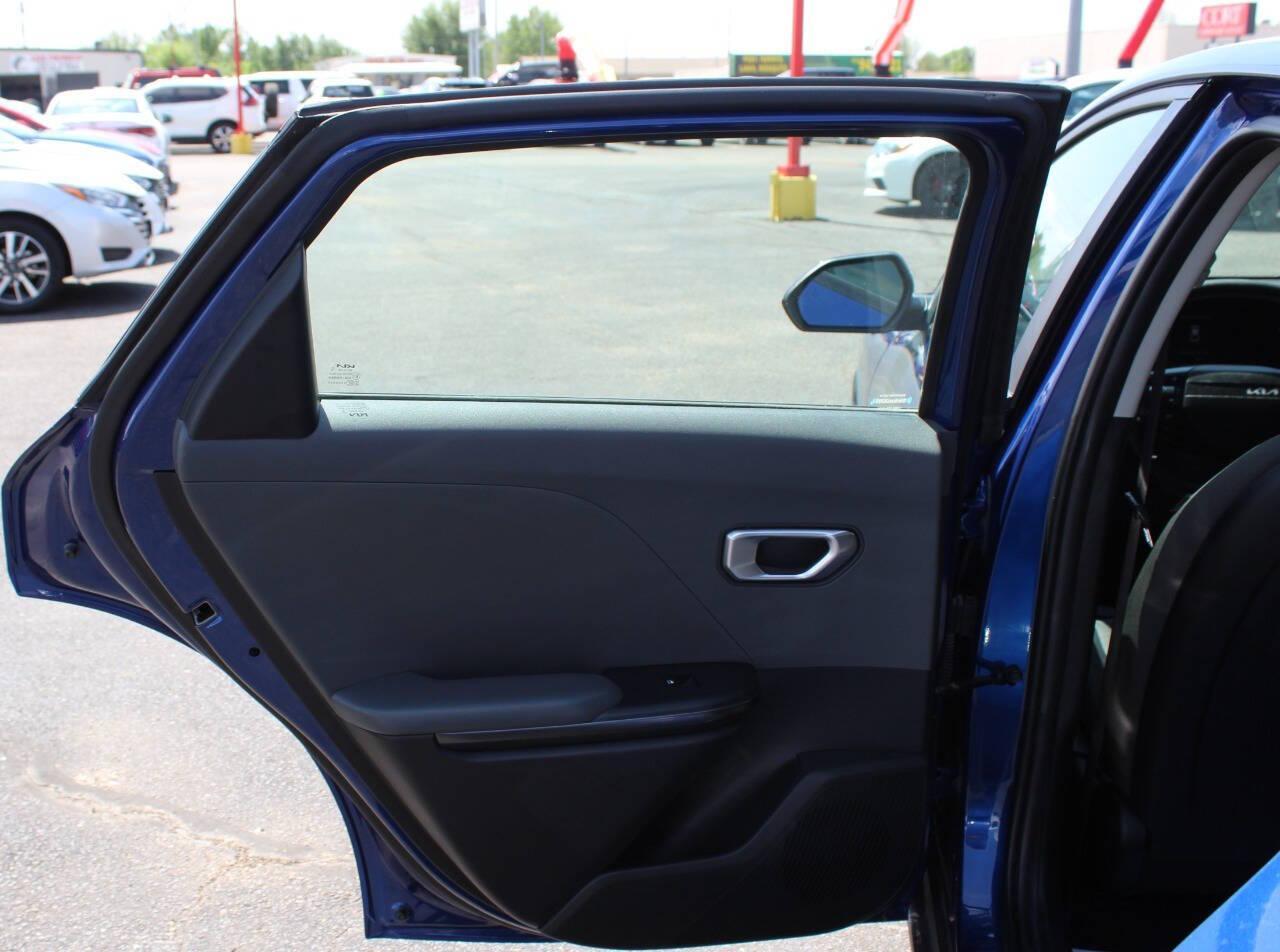 2025 Blue Kia K4 LX (3KPFT4DE0SE) with an 2.0L I4 147hp 132ft. lbs. SULEV 2.0L I4 engine, CVT transmission, located at 4301 NW 39th , Oklahoma City, OK, 73112, (405) 949-5600, 35.512135, -97.598671 - NO DRIVERS LICENCE -NO FULL COVERAGE INSURANCE - NO CREDIT CHECK. COME ON OVER TO SUPERSPORTS, TAKE A LOOK AND TEST DRIVE. PLEASE GIVE US A CALL AT (405) 949-5600. NO LICENCIA DE CONDUCIR - NO SEGURO DE COBERTURA TOTAL - NO VERIFICACION DE CREDITO. VISITENOS EN SUPERSPORTS, MIRE NUESTRO - Photo#14