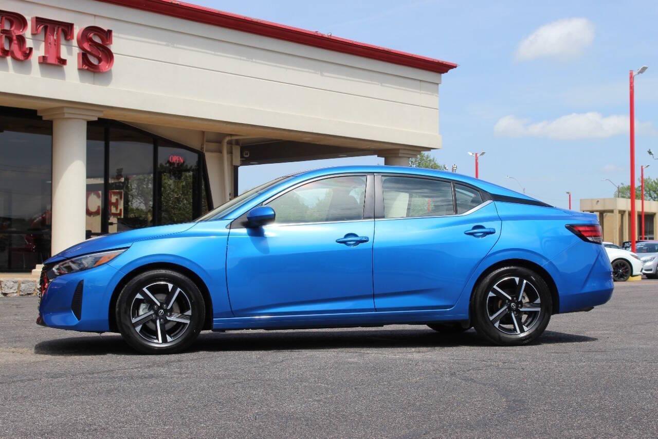 2025 Blue Nissan Sentra SV (3N1AB8CV8SY) with an 2.0L I4 149hp 146ft. lbs. 2.0L I4 engine, CVT transmission, located at 4301 NW 39th , Oklahoma City, OK, 73112, (405) 949-5600, 35.512135, -97.598671 - NO DRIVERS LICENCE -NO FULL COVERAGE INSURANCE - NO CREDIT CHECK. COME ON OVER TO SUPERSPORTS, TAKE A LOOK AND TEST DRIVE. PLEASE GIVE US A CALL AT (405) 949-5600. NO LICENCIA DE CONDUCIR - NO SEGURO DE COBERTURA TOTAL - NO VERIFICACION DE CREDITO. VISITENOS EN SUPERSPORTS, MIRE NUESTRO - Photo#5