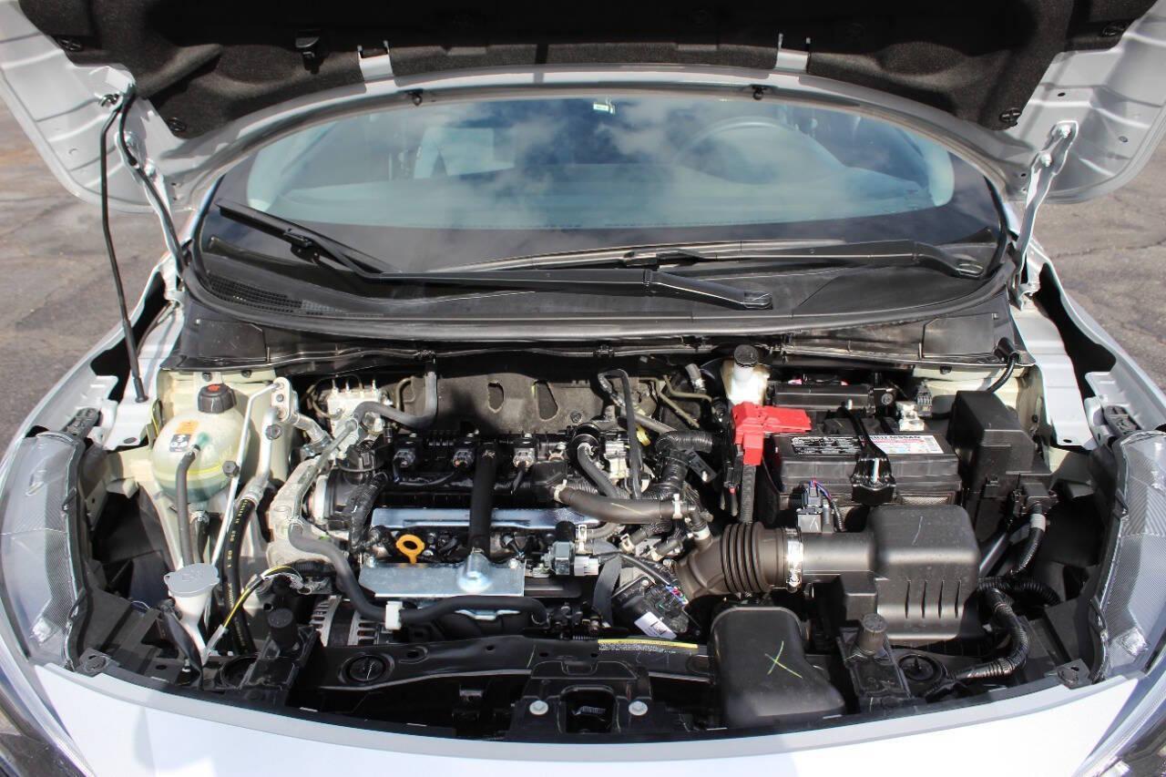 2025 Silver Nissan Versa SV (3N1CN8EV4SL) with an 1.6L I4 122hp 114ft. lbs. 1.6L I4 engine, CVT transmission, located at 4301 NW 39th , Oklahoma City, OK, 73112, (405) 949-5600, 35.512135, -97.598671 - NO DRIVERS LICENCE -NO FULL COVERAGE INSURANCE - NO CREDIT CHECK. COME ON OVER TO SUPERSPORTS, TAKE A LOOK AND TEST DRIVE. PLEASE GIVE US A CALL AT (405) 949-5600. NO LICENCIA DE CONDUCIR - NO SEGURO DE COBERTURA TOTAL - NO VERIFICACION DE CREDITO. VISITENOS EN SUPERSPORTS, MIRE NUESTRO - Photo#7
