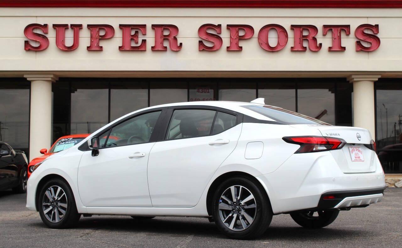 2025 White Nissan Versa SV (3N1CN8EV3SL) with an 1.6L I4 122hp 114ft. lbs. 1.6L I4 engine, CVT transmission, located at 4301 NW 39th , Oklahoma City, OK, 73112, (405) 949-5600, 35.512135, -97.598671 - NO DRIVERS LICENCE -NO FULL COVERAGE INSURANCE - NO CREDIT CHECK. COME ON OVER TO SUPERSPORTS, TAKE A LOOK AND TEST DRIVE. PLEASE GIVE US A CALL AT (405) 949-5600. NO LICENCIA DE CONDUCIR - NO SEGURO DE COBERTURA TOTAL - NO VERIFICACION DE CREDITO. VISITENOS EN SUPERSPORTS, MIRE NUESTRO - Photo#4