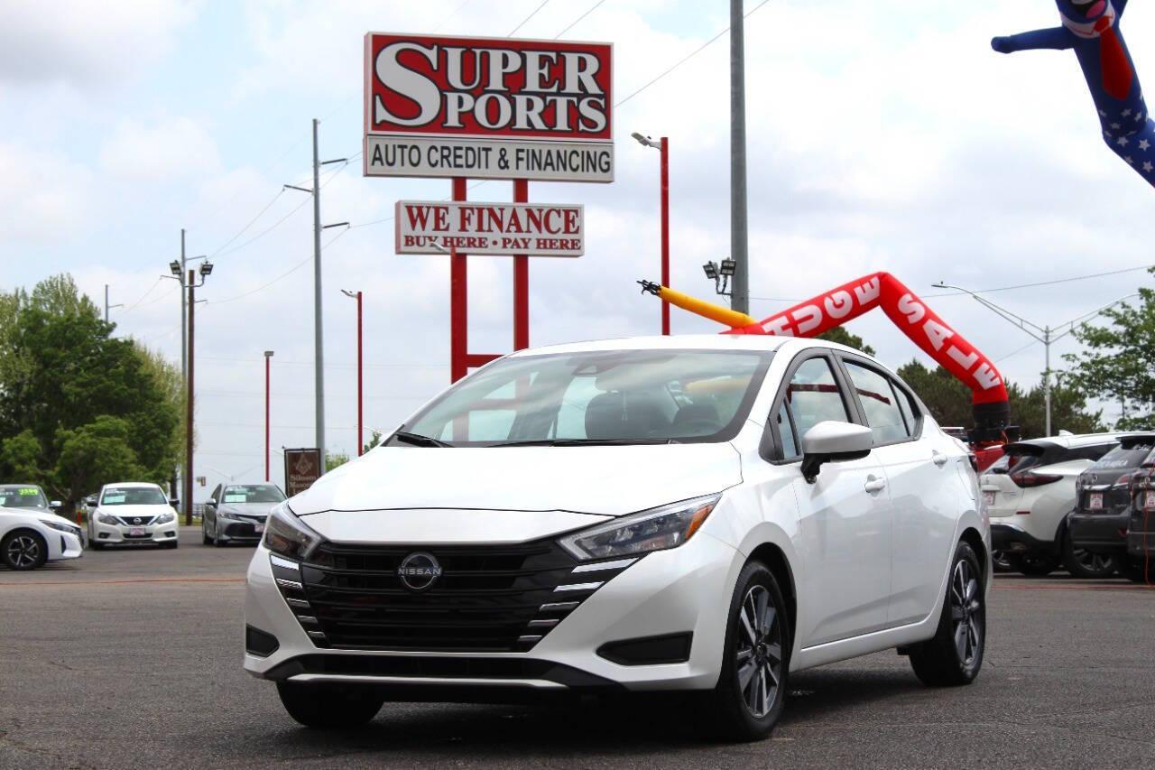 2025 White Nissan Versa SV (3N1CN8EV3SL) with an 1.6L I4 122hp 114ft. lbs. 1.6L I4 engine, CVT transmission, located at 4301 NW 39th , Oklahoma City, OK, 73112, (405) 949-5600, 35.512135, -97.598671 - NO DRIVERS LICENCE -NO FULL COVERAGE INSURANCE - NO CREDIT CHECK. COME ON OVER TO SUPERSPORTS, TAKE A LOOK AND TEST DRIVE. PLEASE GIVE US A CALL AT (405) 949-5600. NO LICENCIA DE CONDUCIR - NO SEGURO DE COBERTURA TOTAL - NO VERIFICACION DE CREDITO. VISITENOS EN SUPERSPORTS, MIRE NUESTRO - Photo#6