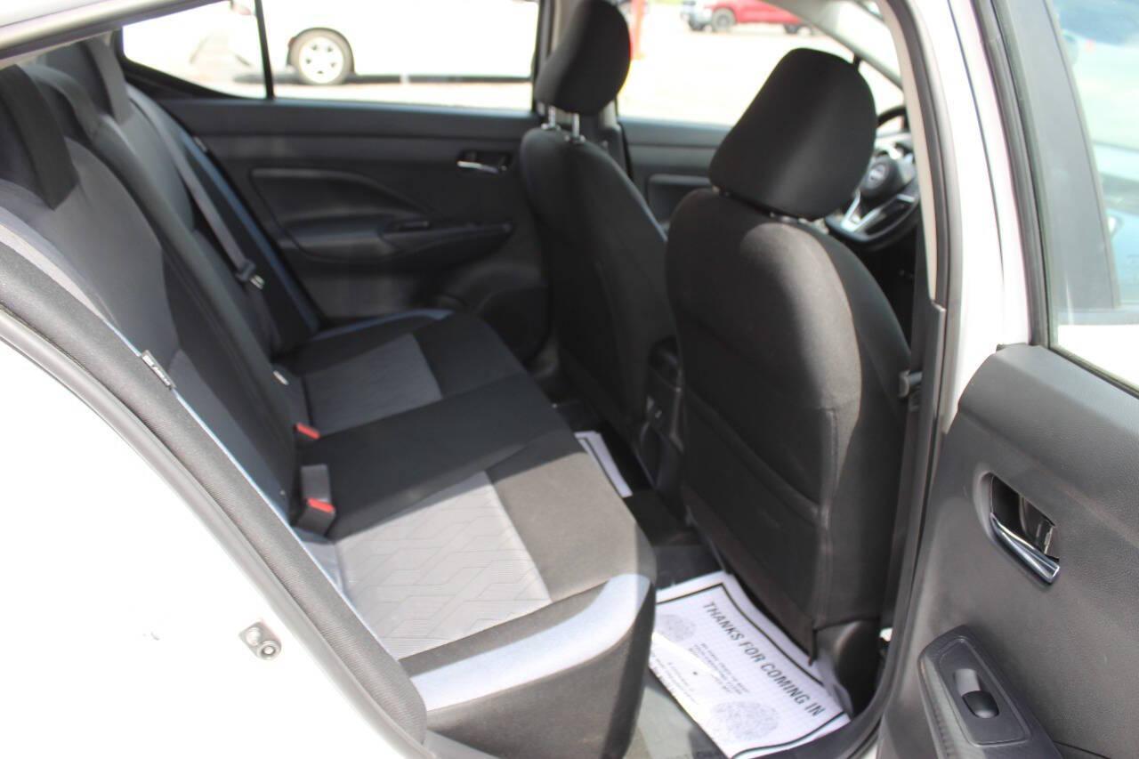 2025 White Nissan Versa SV (3N1CN8EV3SL) with an 1.6L I4 122hp 114ft. lbs. 1.6L I4 engine, CVT transmission, located at 4301 NW 39th , Oklahoma City, OK, 73112, (405) 949-5600, 35.512135, -97.598671 - NO DRIVERS LICENCE -NO FULL COVERAGE INSURANCE - NO CREDIT CHECK. COME ON OVER TO SUPERSPORTS, TAKE A LOOK AND TEST DRIVE. PLEASE GIVE US A CALL AT (405) 949-5600. NO LICENCIA DE CONDUCIR - NO SEGURO DE COBERTURA TOTAL - NO VERIFICACION DE CREDITO. VISITENOS EN SUPERSPORTS, MIRE NUESTRO - Photo#10