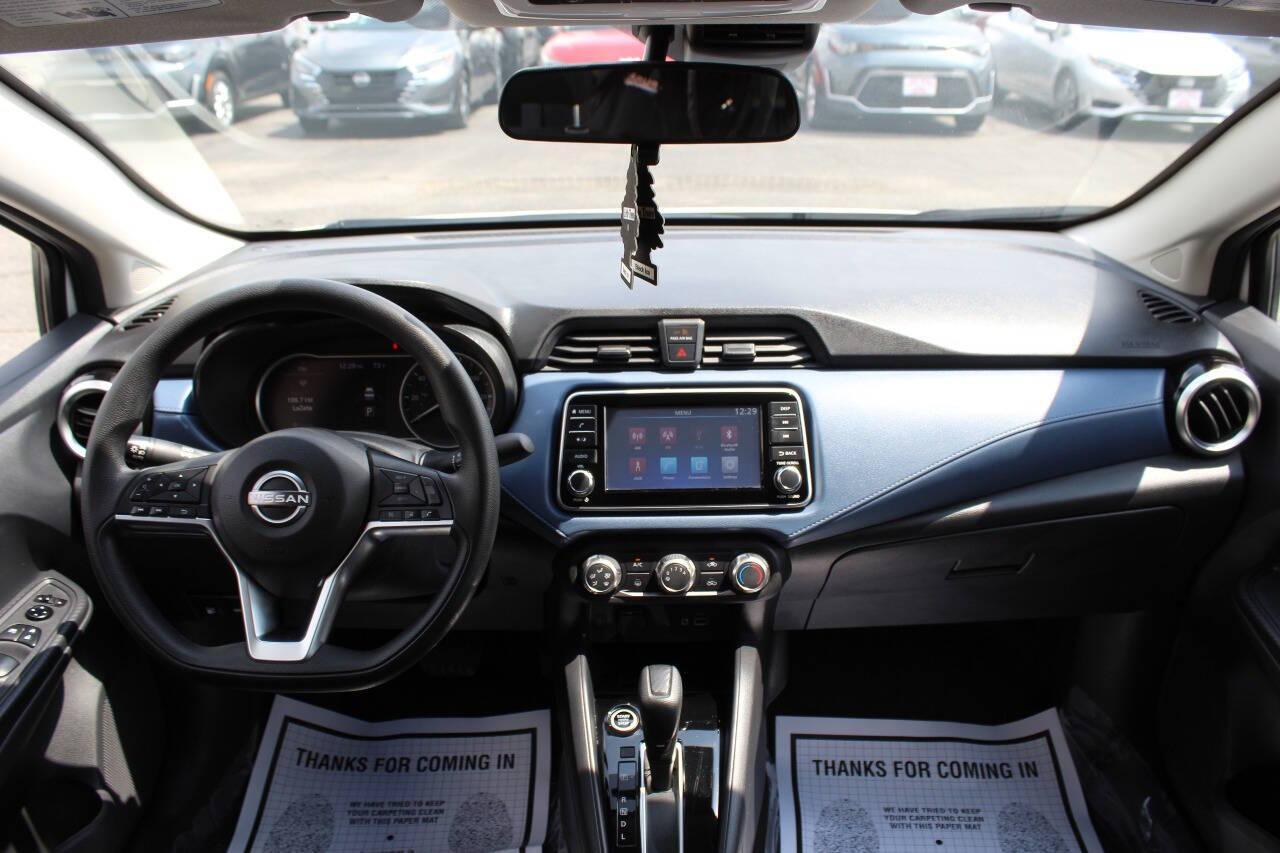 2025 White Nissan Versa SV (3N1CN8EV3SL) with an 1.6L I4 122hp 114ft. lbs. 1.6L I4 engine, CVT transmission, located at 4301 NW 39th , Oklahoma City, OK, 73112, (405) 949-5600, 35.512135, -97.598671 - NO DRIVERS LICENCE -NO FULL COVERAGE INSURANCE - NO CREDIT CHECK. COME ON OVER TO SUPERSPORTS, TAKE A LOOK AND TEST DRIVE. PLEASE GIVE US A CALL AT (405) 949-5600. NO LICENCIA DE CONDUCIR - NO SEGURO DE COBERTURA TOTAL - NO VERIFICACION DE CREDITO. VISITENOS EN SUPERSPORTS, MIRE NUESTRO - Photo#17
