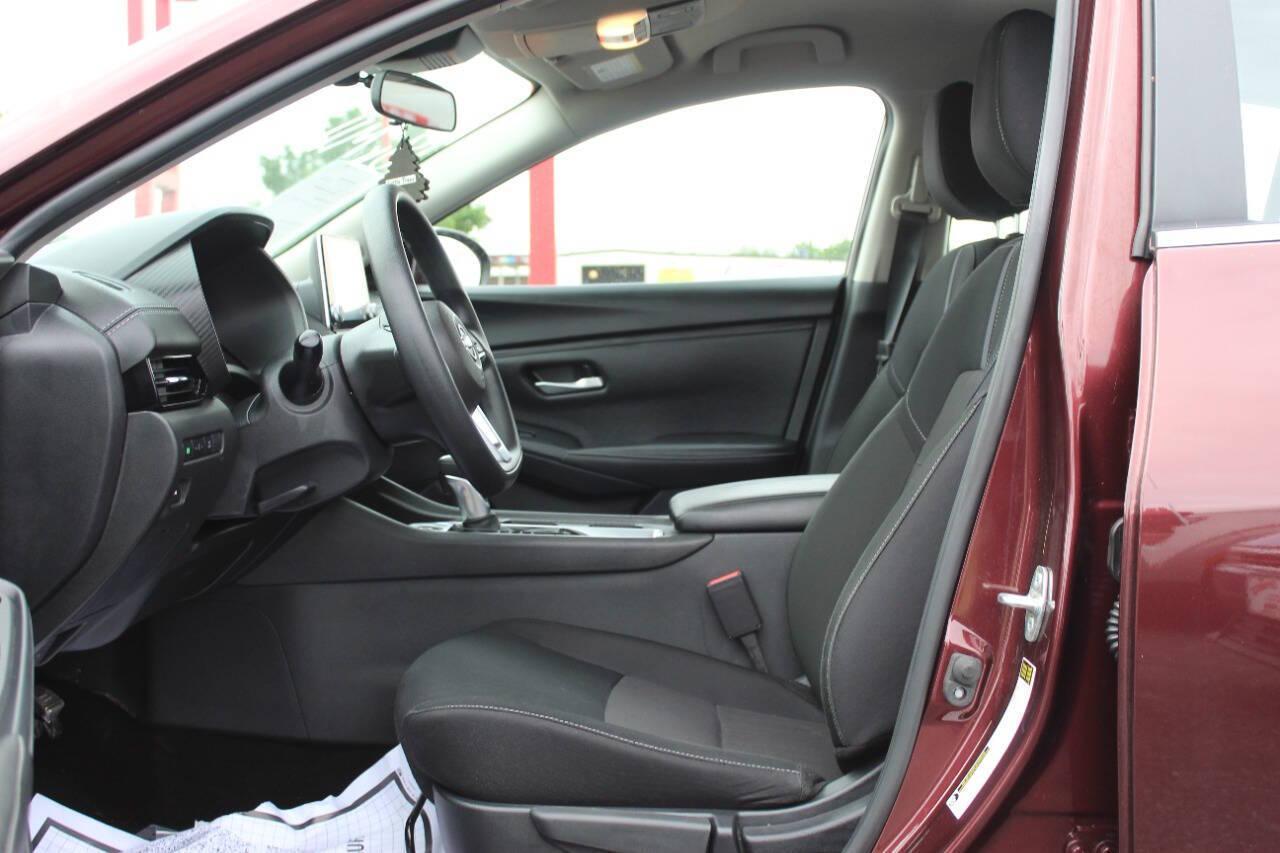 2025 Maroon Nissan Sentra SV (3N1AB8CV3SY) with an 2.0L I4 149hp 146ft. lbs. 2.0L I4 engine, CVT transmission, located at 4301 NW 39th , Oklahoma City, OK, 73112, (405) 949-5600, 35.512135, -97.598671 - NO DRIVERS LICENCE -NO FULL COVERAGE INSURANCE - NO CREDIT CHECK. COME ON OVER TO SUPERSPORTS, TAKE A LOOK AND TEST DRIVE. PLEASE GIVE US A CALL AT (405) 949-5600. NO LICENCIA DE CONDUCIR - NO SEGURO DE COBERTURA TOTAL - NO VERIFICACION DE CREDITO. VISITENOS EN SUPERSPORTS, MIRE - Photo#15