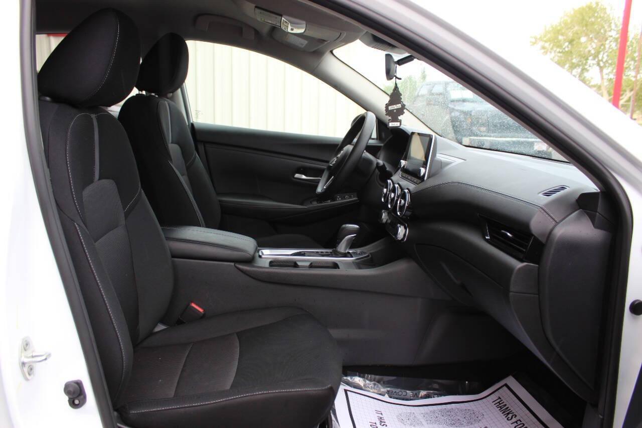 2025 White Nissan Sentra SV (3N1AB8CV6SY) with an 2.0L I4 149hp 146ft. lbs. 2.0L I4 engine, CVT transmission, located at 4301 NW 39th , Oklahoma City, OK, 73112, (405) 949-5600, 35.512135, -97.598671 - NO DRIVERS LICENCE -NO FULL COVERAGE INSURANCE - NO CREDIT CHECK. COME ON OVER TO SUPERSPORTS, TAKE A LOOK AND TEST DRIVE. PLEASE GIVE US A CALL AT (405) 949-5600. NO LICENCIA DE CONDUCIR - NO SEGURO DE COBERTURA TOTAL - NO VERIFICACION DE CREDITO. VISITENOS EN SUPERSPORTS, MIRE NUESTRO - Photo#8