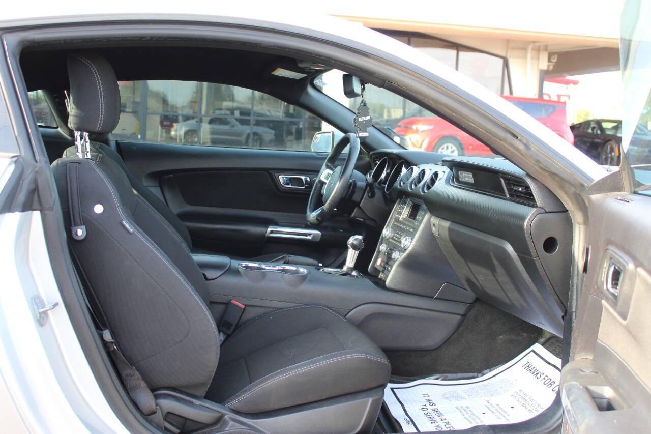 2017 Silver Ford Mustang V6 Coupe (1FA6P8AM5H5) with an 3.7L V6 3.7L V6 engine, Automatic 6-Speed transmission, located at 4301 NW 39th , Oklahoma City, OK, 73112, (405) 949-5600, 35.512135, -97.598671 - Photo#8