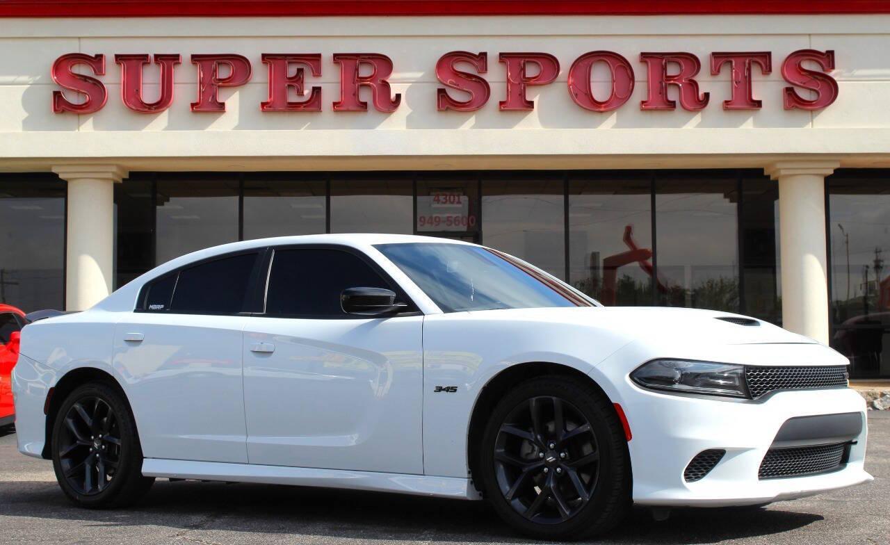 2023 White Dodge Charger R/T (2C3CDXCT4PH) with an HEMI 5.7L V8 370hp 395ft. lbs. 5.7L V8 engine, Automatic 8-Speed transmission, located at 4301 NW 39th , Oklahoma City, OK, 73112, (405) 949-5600, 35.512135, -97.598671 - NO DRIVERS LICENCE -NO FULL COVERAGE INSURANCE - NO CREDIT CHECK. COME ON OVER TO SUPERSPORTS, TAKE A LOOK AND TEST DRIVE. PLEASE GIVE US A CALL AT (405) 949-5600. NO LICENCIA DE CONDUCIR - NO SEGURO DE COBERTURA TOTAL - NO VERIFICACION DE CREDITO. VISITENOS EN SUPERSPORTS, MIRE NUESTRO - Photo#0