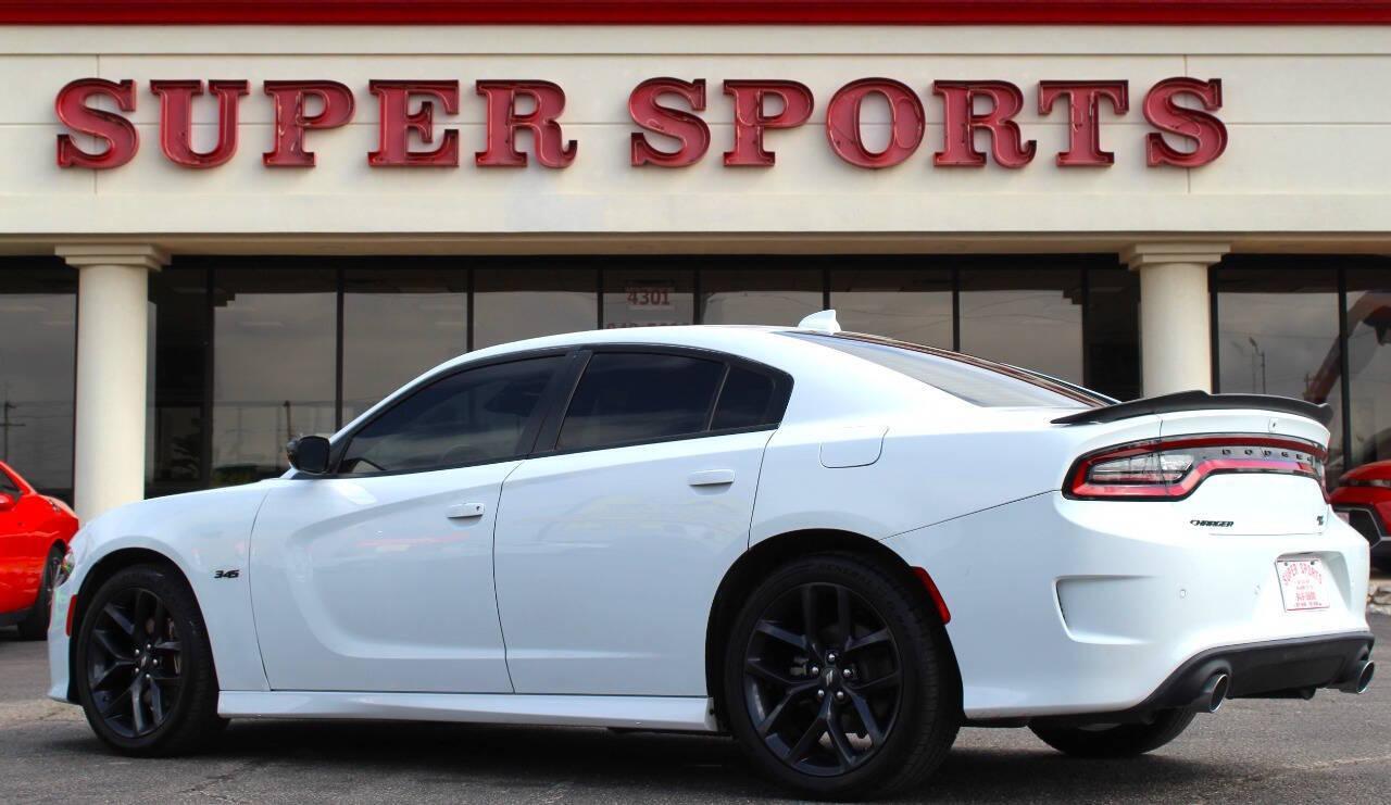 2023 White Dodge Charger R/T (2C3CDXCT4PH) with an HEMI 5.7L V8 370hp 395ft. lbs. 5.7L V8 engine, Automatic 8-Speed transmission, located at 4301 NW 39th , Oklahoma City, OK, 73112, (405) 949-5600, 35.512135, -97.598671 - NO DRIVERS LICENCE -NO FULL COVERAGE INSURANCE - NO CREDIT CHECK. COME ON OVER TO SUPERSPORTS, TAKE A LOOK AND TEST DRIVE. PLEASE GIVE US A CALL AT (405) 949-5600. NO LICENCIA DE CONDUCIR - NO SEGURO DE COBERTURA TOTAL - NO VERIFICACION DE CREDITO. VISITENOS EN SUPERSPORTS, MIRE NUESTRO - Photo#4
