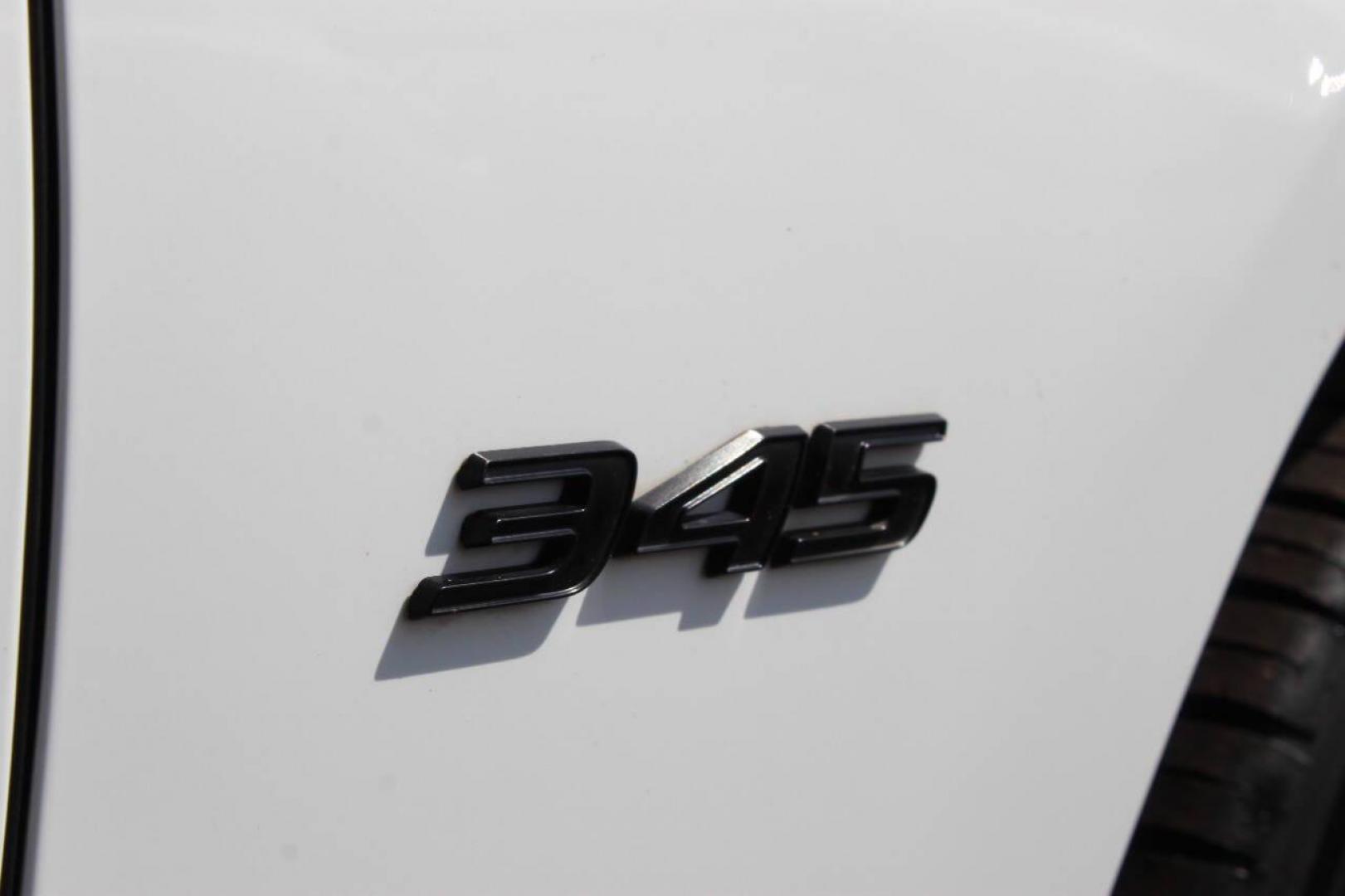 2023 White Dodge Charger R/T (2C3CDXCT4PH) with an HEMI 5.7L V8 370hp 395ft. lbs. 5.7L V8 engine, Automatic 8-Speed transmission, located at 4301 NW 39th , Oklahoma City, OK, 73112, (405) 949-5600, 35.512135, -97.598671 - NO DRIVERS LICENCE -NO FULL COVERAGE INSURANCE - NO CREDIT CHECK. COME ON OVER TO SUPERSPORTS, TAKE A LOOK AND TEST DRIVE. PLEASE GIVE US A CALL AT (405) 949-5600. NO LICENCIA DE CONDUCIR - NO SEGURO DE COBERTURA TOTAL - NO VERIFICACION DE CREDITO. VISITENOS EN SUPERSPORTS, MIRE NUESTRO- Photo#29