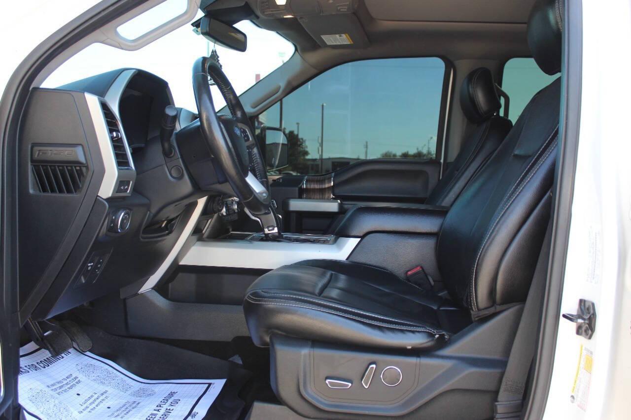 2018 White Ford F-150 XLT SuperCrew 5.5-ft. Bed 4WD (1FTEW1EGXJF) with an EcoBoost 3.5L Twin Turbo V6 375hp 470ft. lbs. 3.5L V6 engine, Automatic 10-Speed transmission, located at 4301 NW 39th , Oklahoma City, OK, 73112, (405) 949-5600, 35.512135, -97.598671 - NO DRIVERS LICENCE -NO FULL COVERAGE INSURANCE - NO CREDIT CHECK. COME ON OVER TO SUPERSPORTS, TAKE A LOOK AND TEST DRIVE. PLEASE GIVE US A CALL AT (405) 949-5600. NO LICENCIA DE CONDUCIR - NO SEGURO DE COBERTURA TOTAL - NO VERIFICACION DE CREDITO. VISITENOS EN SUPERSPORTS, MIRE NUESTRO - Photo#13