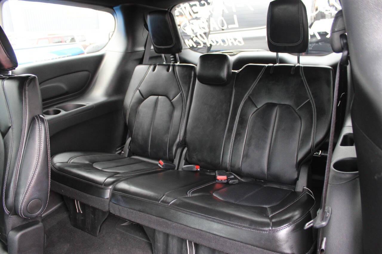 2025 White Chrysler Pacifica Select (2C4RC1BG0SR) with an Pentastar 3.6L V6 287hp 262ft. lbs. 3.6L V6 engine, Automatic 9-Speed transmission, located at 4301 NW 39th , Oklahoma City, OK, 73112, (405) 949-5600, 35.512135, -97.598671 - Photo#14