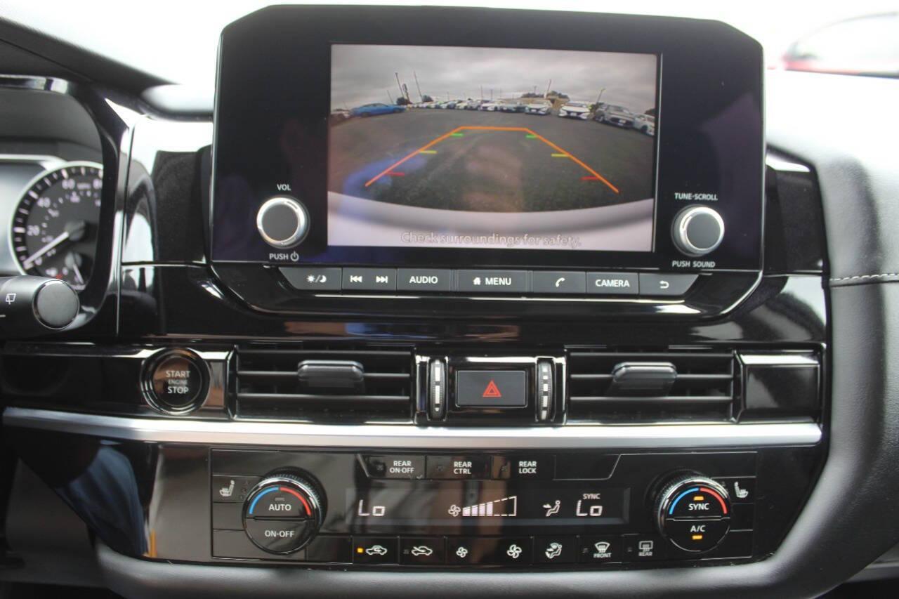 2025 Silver Nissan Pathfinder SV (5N1DR3BA3SC) with an 3.5L V6 284hp 259ft. lbs. 3.5L V6 engine, Automatic 9-Speed transmission, located at 4301 NW 39th , Oklahoma City, OK, 73112, (405) 949-5600, 35.512135, -97.598671 - NO DRIVERS LICENCE -NO FULL COVERAGE INSURANCE - NO CREDIT CHECK. COME ON OVER TO SUPERSPORTS, TAKE A LOOK AND TEST DRIVE. PLEASE GIVE US A CALL AT (405) 949-5600. NO LICENCIA DE CONDUCIR - NO SEGURO DE COBERTURA TOTAL - NO VERIFICACION DE CREDITO. VISITENOS EN SUPERSPORTS, MIRE NUESTRO - Photo#23