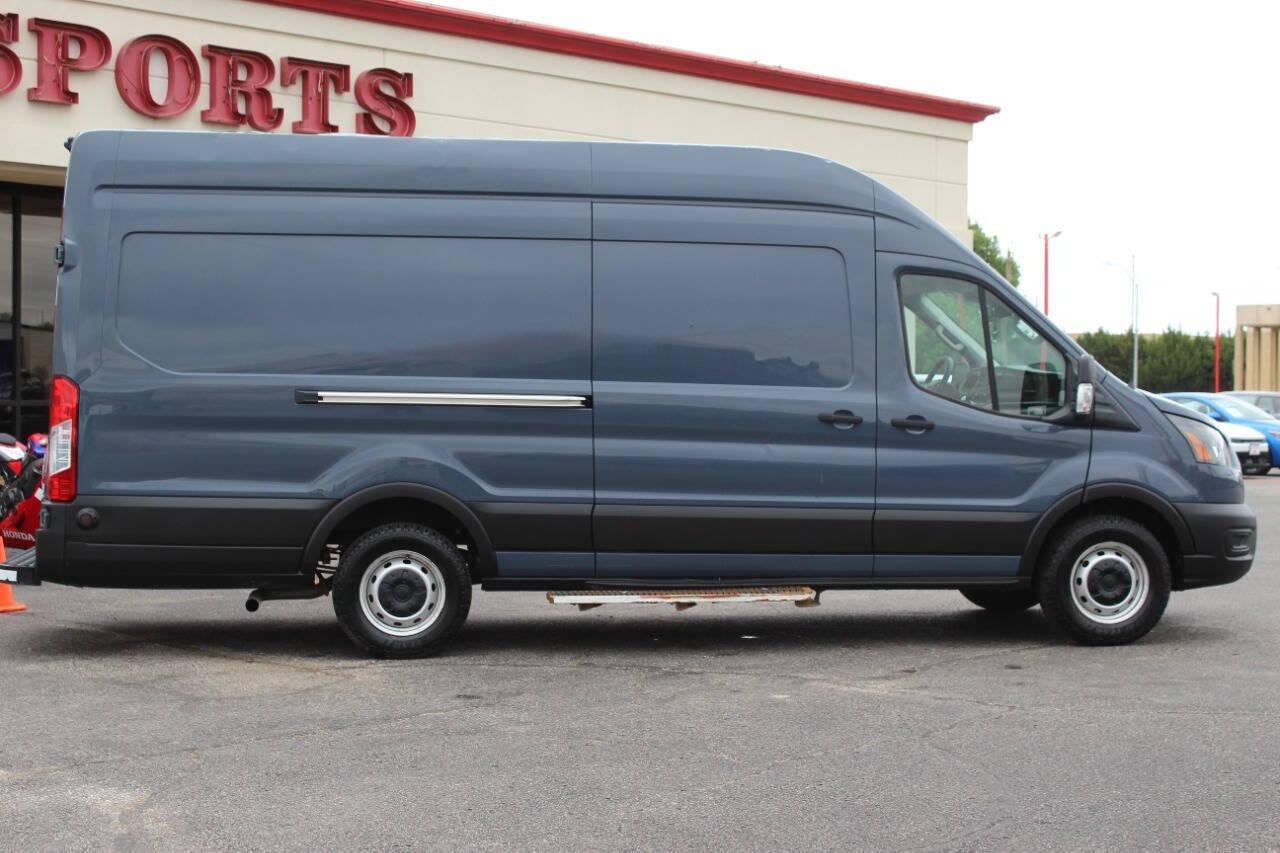 2021 Gray Ford Transit 250 Van High Roof w/Sliding Pass. 148-in. WB EL (1FTBR3X89MK) with an 3.5L Flex Fuel V6 275hp 262ft. lbs. 3.5L V6 engine, Automatic 10-Speed transmission, located at 4301 NW 39th , Oklahoma City, OK, 73112, (405) 949-5600, 35.512135, -97.598671 - NO DRIVERS LICENCE -NO FULL COVERAGE INSURANCE - NO CREDIT CHECK. COME ON OVER TO SUPERSPORTS, TAKE A LOOK AND TEST DRIVE. PLEASE GIVE US A CALL AT (405) 949-5600. NO LICENCIA DE CONDUCIR - NO SEGURO DE COBERTURA TOTAL - NO VERIFICACION DE CREDITO. VISITENOS EN SUPERSPORTS, - Photo#2