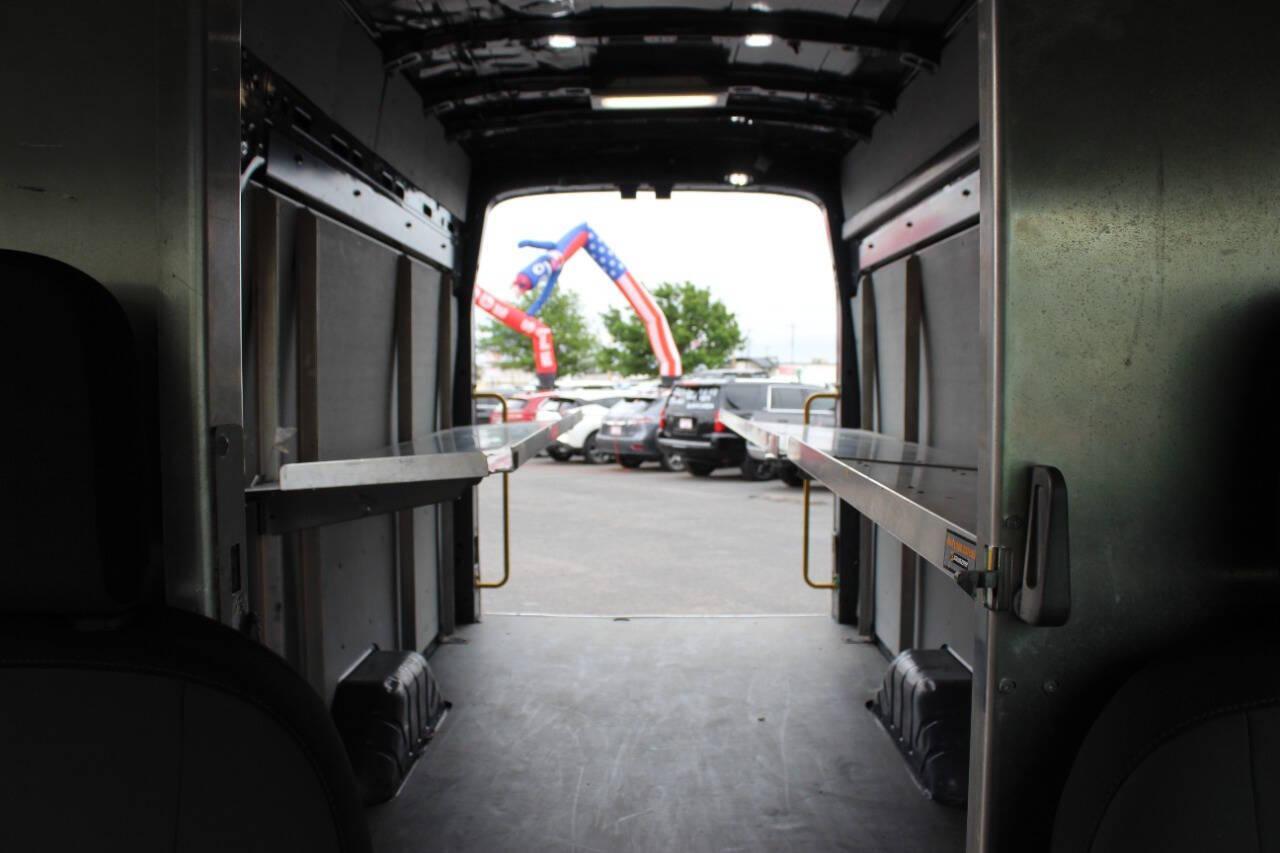 2021 Gray Ford Transit 250 Van High Roof w/Sliding Pass. 148-in. WB EL (1FTBR3X89MK) with an 3.5L Flex Fuel V6 275hp 262ft. lbs. 3.5L V6 engine, Automatic 10-Speed transmission, located at 4301 NW 39th , Oklahoma City, OK, 73112, (405) 949-5600, 35.512135, -97.598671 - NO DRIVERS LICENCE -NO FULL COVERAGE INSURANCE - NO CREDIT CHECK. COME ON OVER TO SUPERSPORTS, TAKE A LOOK AND TEST DRIVE. PLEASE GIVE US A CALL AT (405) 949-5600. NO LICENCIA DE CONDUCIR - NO SEGURO DE COBERTURA TOTAL - NO VERIFICACION DE CREDITO. VISITENOS EN SUPERSPORTS, - Photo#13