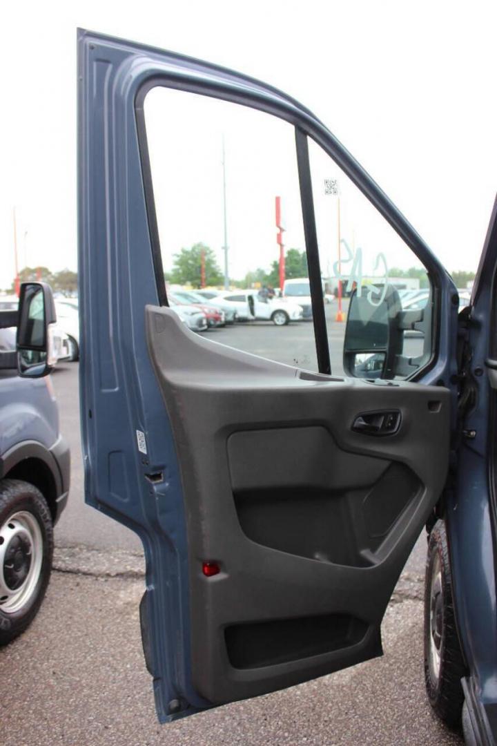 2021 Gray Ford Transit 250 Van High Roof w/Sliding Pass. 148-in. WB EL (1FTBR3X89MK) with an 3.5L Flex Fuel V6 275hp 262ft. lbs. 3.5L V6 engine, Automatic 10-Speed transmission, located at 4301 NW 39th , Oklahoma City, OK, 73112, (405) 949-5600, 35.512135, -97.598671 - NO DRIVERS LICENCE -NO FULL COVERAGE INSURANCE - NO CREDIT CHECK. COME ON OVER TO SUPERSPORTS, TAKE A LOOK AND TEST DRIVE. PLEASE GIVE US A CALL AT (405) 949-5600. NO LICENCIA DE CONDUCIR - NO SEGURO DE COBERTURA TOTAL - NO VERIFICACION DE CREDITO. VISITENOS EN SUPERSPORTS, - Photo#16