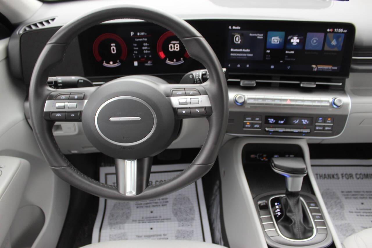 2025 Teal Hyundai Kona SEL (KM8HB3AB6SU) with an Nu 2.0L I4 147hp 132ft. lbs. 2.0L I4 engine, CVT transmission, located at 4301 NW 39th , Oklahoma City, OK, 73112, (405) 949-5600, 35.512135, -97.598671 - NO DRIVERS LICENCE -NO FULL COVERAGE INSURANCE - NO CREDIT CHECK. COME ON OVER TO SUPERSPORTS, TAKE A LOOK AND TEST DRIVE. PLEASE GIVE US A CALL AT (405) 949-5600. NO LICENCIA DE CONDUCIR - NO SEGURO DE COBERTURA TOTAL - NO VERIFICACION DE CREDITO. VISITENOS EN SUPERSPORTS, MIRE NUESTRO - Photo#20