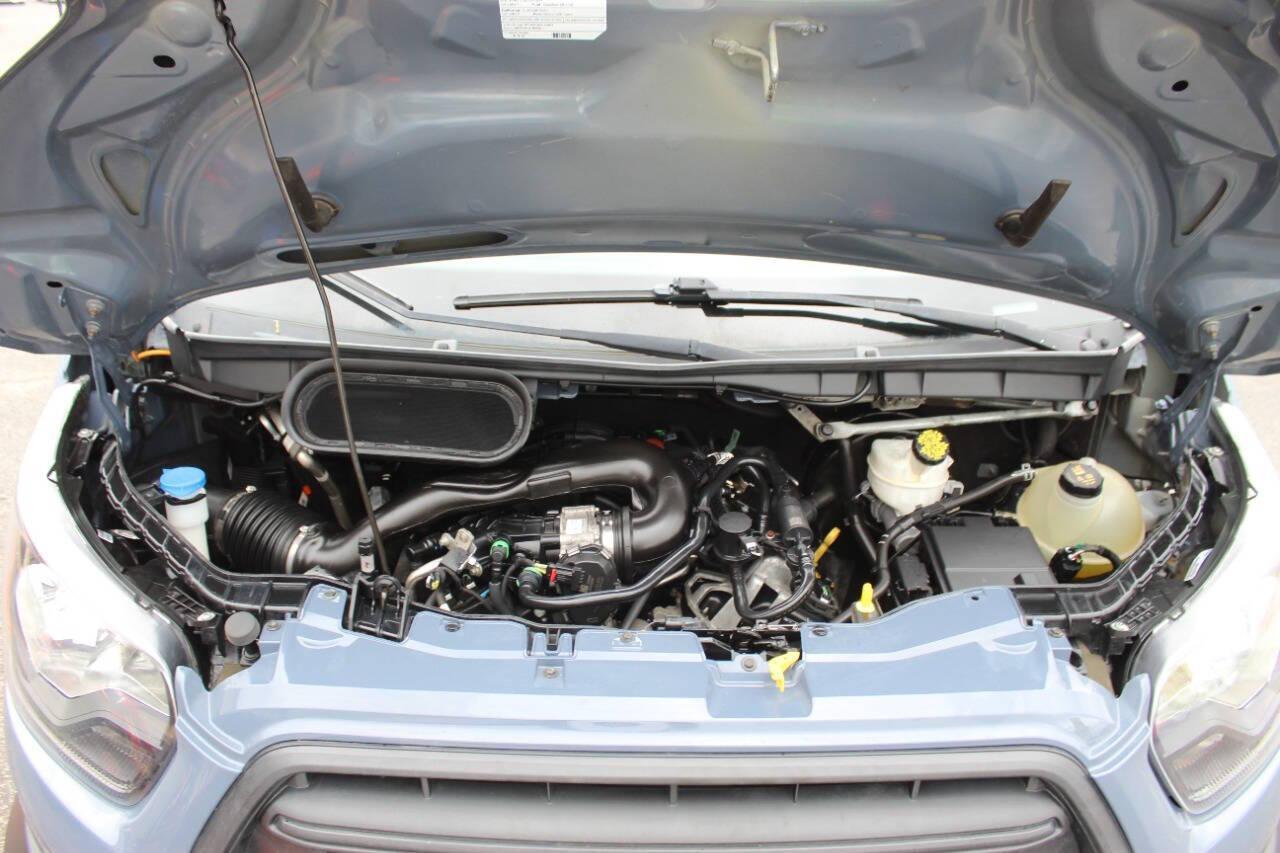 2021 Gray Ford Transit 250 Van High Roof w/Sliding Pass. 148-in. WB EL (1FTBR3X83MK) with an 3.5L Flex Fuel V6 275hp 262ft. lbs. 3.5L V6 engine, Automatic 10-Speed transmission, located at 4301 NW 39th , Oklahoma City, OK, 73112, (405) 949-5600, 35.512135, -97.598671 - NO DRIVERS LICENCE -NO FULL COVERAGE INSURANCE - NO CREDIT CHECK. COME ON OVER TO SUPERSPORTS, TAKE A LOOK AND TEST DRIVE. PLEASE GIVE US A CALL AT (405) 949-5600. NO LICENCIA DE CONDUCIR - NO SEGURO DE COBERTURA TOTAL - NO VERIFICACION DE CREDITO. VISITENOS EN SUPERSPORTS, MIRE NUEST - Photo#8