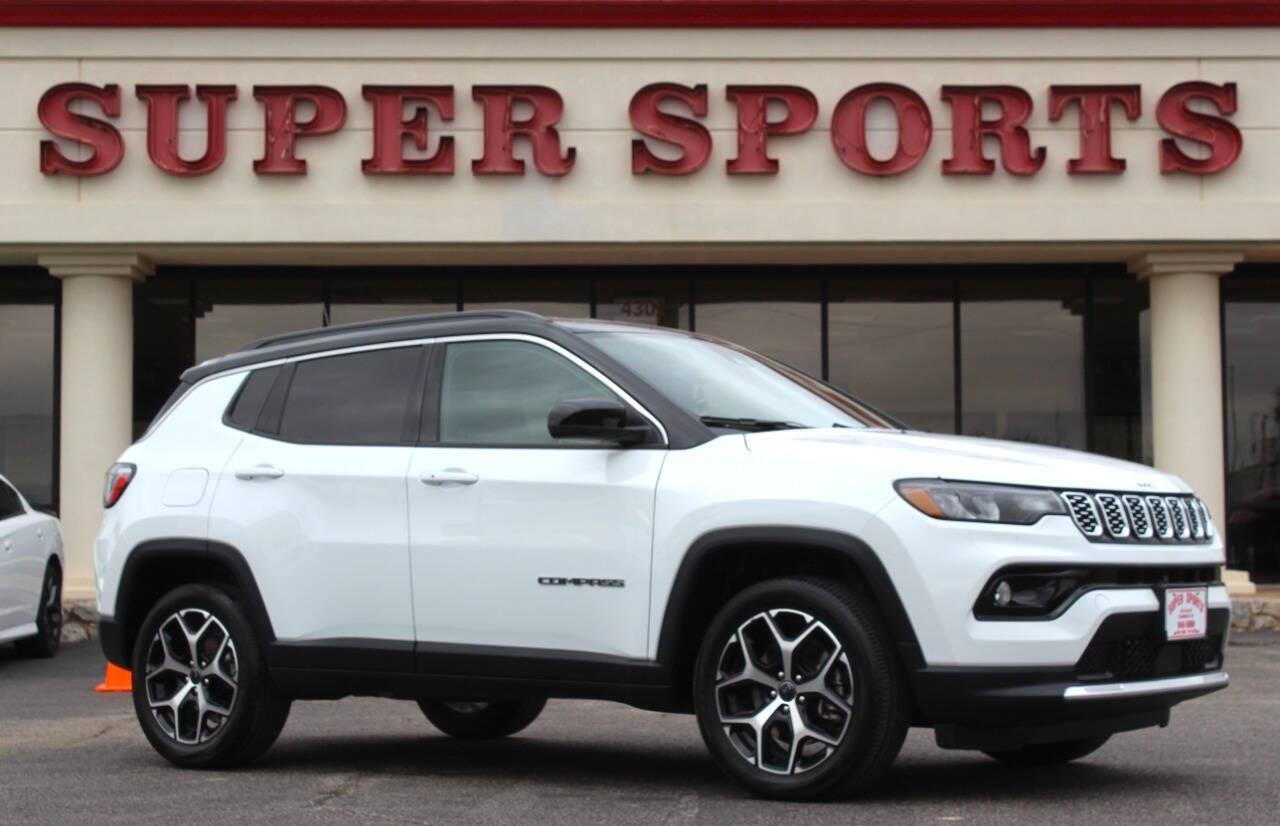 2025 White Jeep Compass Limited (3C4NJDCN7ST) with an 2.0L Turbo I4 200hp 221ft. lbs. 2.0L I4 engine, Automatic 8-Speed transmission, located at 4301 NW 39th , Oklahoma City, OK, 73112, (405) 949-5600, 35.512135, -97.598671 - NO DRIVERS LICENCE -NO FULL COVERAGE INSURANCE - NO CREDIT CHECK. COME ON OVER TO SUPERSPORTS, TAKE A LOOK AND TEST DRIVE. PLEASE GIVE US A CALL AT (405) 949-5600. NO LICENCIA DE CONDUCIR - NO SEGURO DE COBERTURA TOTAL - NO VERIFICACION DE CREDITO. VISITENOS EN SUPERSPORTS, MIRE NUESTRO - Photo#0