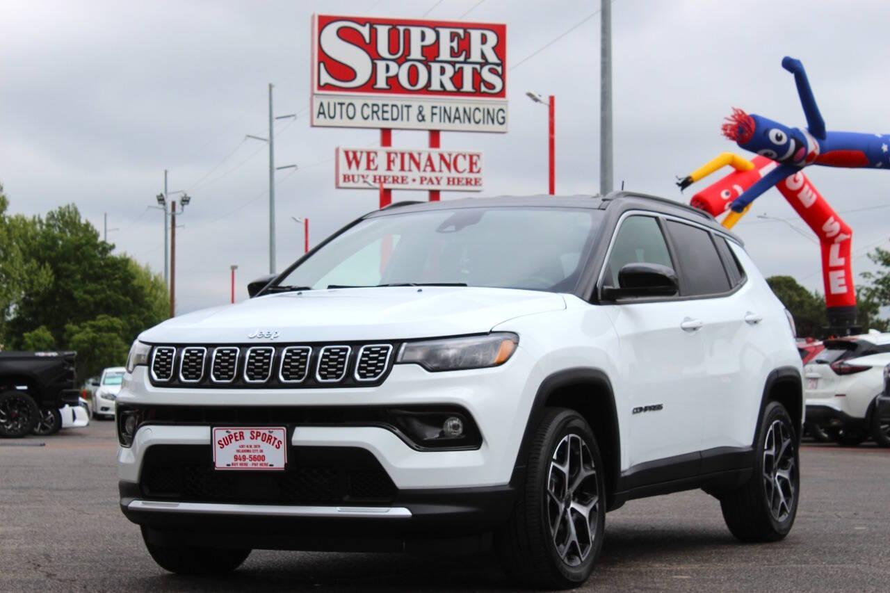 2025 White Jeep Compass Limited (3C4NJDCN7ST) with an 2.0L Turbo I4 200hp 221ft. lbs. 2.0L I4 engine, Automatic 8-Speed transmission, located at 4301 NW 39th , Oklahoma City, OK, 73112, (405) 949-5600, 35.512135, -97.598671 - NO DRIVERS LICENCE -NO FULL COVERAGE INSURANCE - NO CREDIT CHECK. COME ON OVER TO SUPERSPORTS, TAKE A LOOK AND TEST DRIVE. PLEASE GIVE US A CALL AT (405) 949-5600. NO LICENCIA DE CONDUCIR - NO SEGURO DE COBERTURA TOTAL - NO VERIFICACION DE CREDITO. VISITENOS EN SUPERSPORTS, MIRE NUESTRO - Photo#6