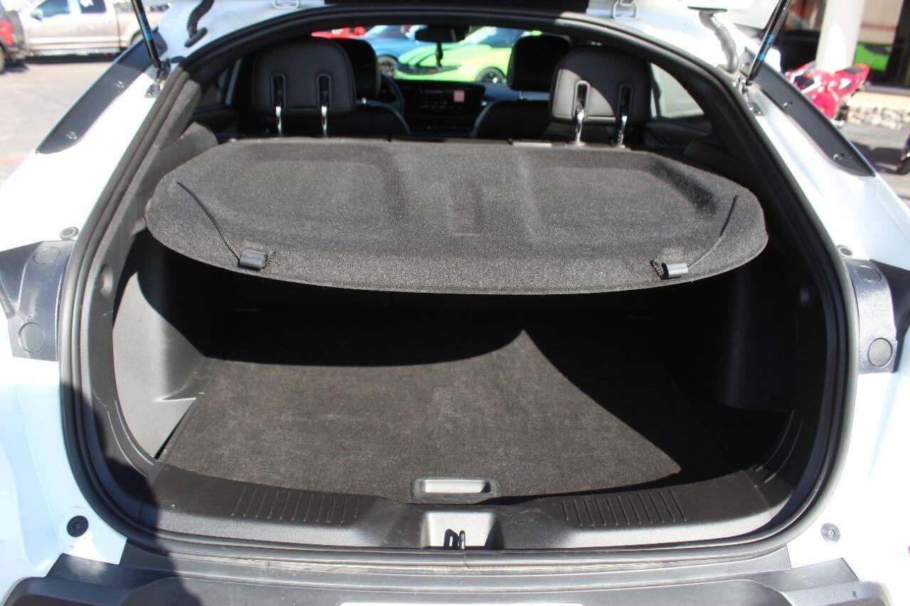 2025 White Buick Envista Preferred (KL47LAEPXSB) with an ECOTEC 1.2L Flex Fuel Turbo I3 137hp 162ft. lbs. 1.2L I3 engine, Automatic 6-Speed transmission, located at 4301 NW 39th , Oklahoma City, OK, 73112, (405) 949-5600, 35.512135, -97.598671 - NO DRIVERS LICENCE -NO FULL COVERAGE INSURANCE - NO CREDIT CHECK. COME ON OVER TO SUPERSPORTS, TAKE A LOOK AND TEST DRIVE. PLEASE GIVE US A CALL AT (405) 949-5600. NO LICENCIA DE CONDUCIR - NO SEGURO DE COBERTURA TOTAL - NO VERIFICACION DE CREDITO. VISITENOS EN SUPERSPORTS, MIRE NUESTRO - Photo#14