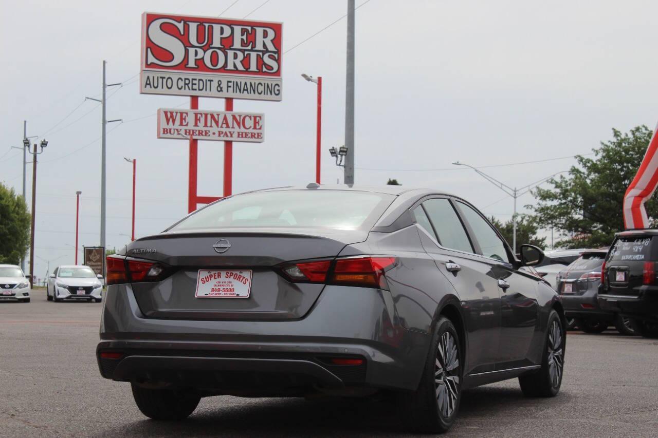 2025 Gray Nissan Altima 2.5 SV (1N4BL4DV5SN) with an 2.5L I4 188hp 180ft. lbs. 2.5L I4 engine, CVT transmission, located at 4301 NW 39th , Oklahoma City, OK, 73112, (405) 949-5600, 35.512135, -97.598671 - NO DRIVERS LICENCE -NO FULL COVERAGE INSURANCE - NO CREDIT CHECK. COME ON OVER TO SUPERSPORTS, TAKE A LOOK AND TEST DRIVE. PLEASE GIVE US A CALL AT (405) 949-5600. NO LICENCIA DE CONDUCIR - NO SEGURO DE COBERTURA TOTAL - NO VERIFICACION DE CREDITO. VISITENOS EN SUPERSPORTS, MIRE NUESTRO - Photo#2