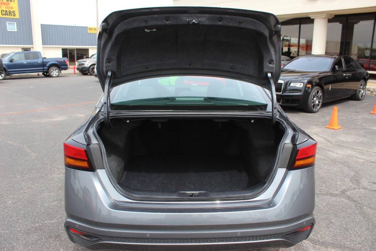 2025 Gray Nissan Altima 2.5 SV (1N4BL4DV5SN) with an 2.5L I4 188hp 180ft. lbs. 2.5L I4 engine, CVT transmission, located at 4301 NW 39th , Oklahoma City, OK, 73112, (405) 949-5600, 35.512135, -97.598671 - NO DRIVERS LICENCE -NO FULL COVERAGE INSURANCE - NO CREDIT CHECK. COME ON OVER TO SUPERSPORTS, TAKE A LOOK AND TEST DRIVE. PLEASE GIVE US A CALL AT (405) 949-5600. NO LICENCIA DE CONDUCIR - NO SEGURO DE COBERTURA TOTAL - NO VERIFICACION DE CREDITO. VISITENOS EN SUPERSPORTS, MIRE NUESTRO - Photo#10