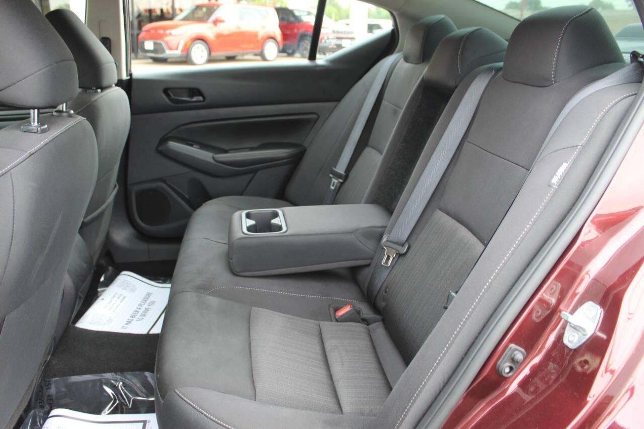 2025 Burgundy Nissan Altima 2.5 SV (1N4BL4DV4SN) with an 2.5L I4 188hp 180ft. lbs. 2.5L I4 engine, CVT transmission, located at 4301 NW 39th , Oklahoma City, OK, 73112, (405) 949-5600, 35.512135, -97.598671 - NO DRIVERS LICENCE -NO FULL COVERAGE INSURANCE - NO CREDIT CHECK. COME ON OVER TO SUPERSPORTS, TAKE A LOOK AND TEST DRIVE. PLEASE GIVE US A CALL AT (405) 949-5600. NO LICENCIA DE CONDUCIR - NO SEGURO DE COBERTURA TOTAL - NO VERIFICACION DE CREDITO. VISITENOS EN SUPERSPORTS, MIRE NUESTRO - Photo#14