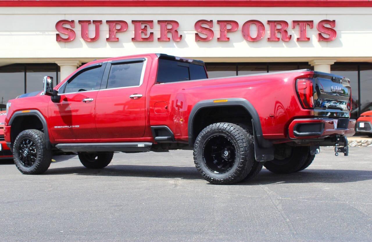 2020 Maroon GMC Sierra 3500HD Denali Crew Cab 4WD (1GT49WEY9LF) with an Duramax 6.6L Biodiesel Turbo V8 445hp 910ft. lbs. 6.6L V8 engine, Automatic 10-Speed transmission, located at 4301 NW 39th , Oklahoma City, OK, 73112, (405) 949-5600, 35.512135, -97.598671 - NO DRIVERS LICENCE -NO FULL COVERAGE INSURANCE - NO CREDIT CHECK. COME ON OVER TO SUPERSPORTS, TAKE A LOOK AND TEST DRIVE. PLEASE GIVE US A CALL AT (405) 949-5600. NO LICENCIA DE CONDUCIR - NO SEGURO DE COBERTURA TOTAL - NO VERIFICACION DE CREDITO. VISITENOS EN SUPERSPORTS, MIRE NUESTRO - Photo#4
