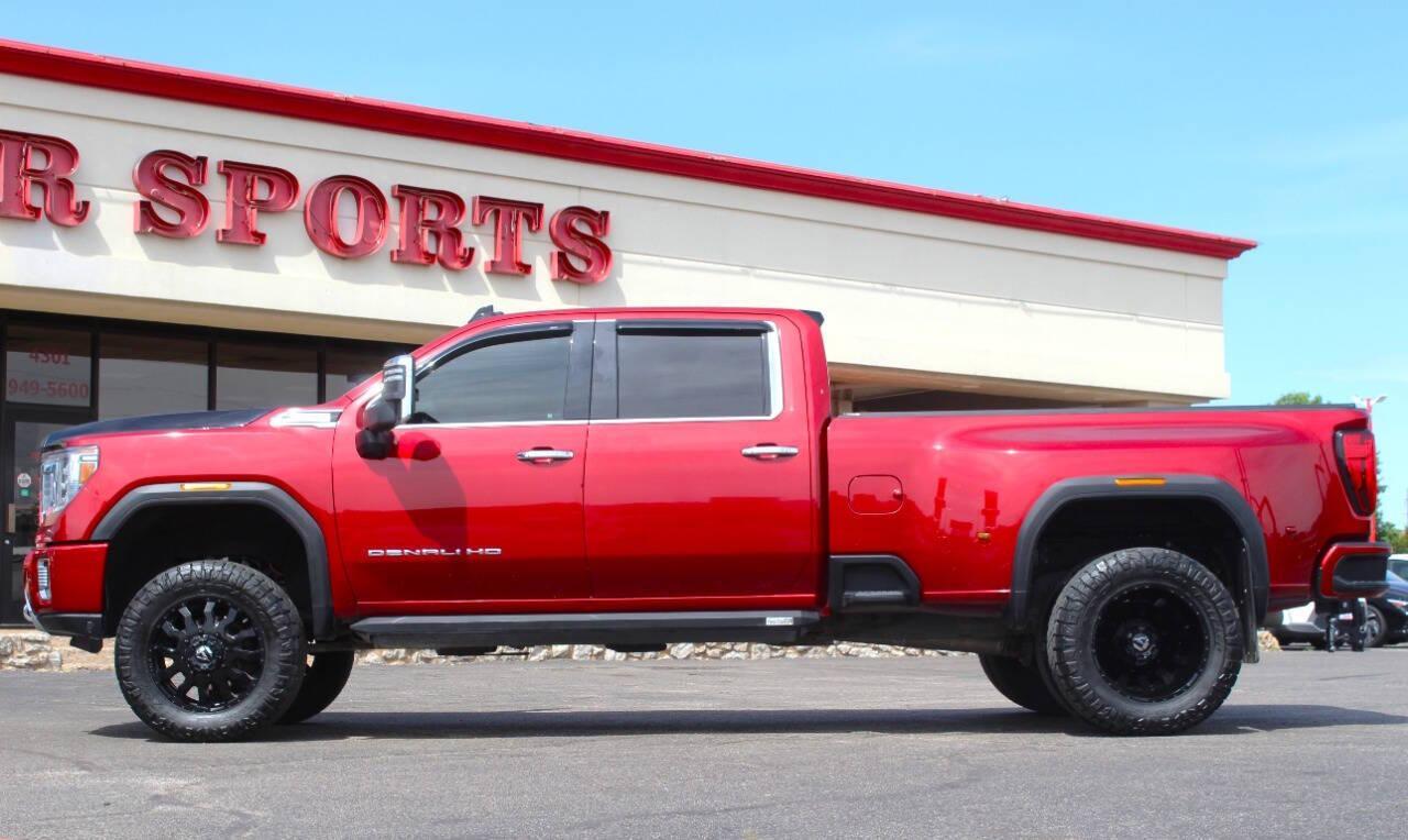 2020 Maroon GMC Sierra 3500HD Denali Crew Cab 4WD (1GT49WEY9LF) with an Duramax 6.6L Biodiesel Turbo V8 445hp 910ft. lbs. 6.6L V8 engine, Automatic 10-Speed transmission, located at 4301 NW 39th , Oklahoma City, OK, 73112, (405) 949-5600, 35.512135, -97.598671 - NO DRIVERS LICENCE -NO FULL COVERAGE INSURANCE - NO CREDIT CHECK. COME ON OVER TO SUPERSPORTS, TAKE A LOOK AND TEST DRIVE. PLEASE GIVE US A CALL AT (405) 949-5600. NO LICENCIA DE CONDUCIR - NO SEGURO DE COBERTURA TOTAL - NO VERIFICACION DE CREDITO. VISITENOS EN SUPERSPORTS, MIRE NUESTRO - Photo#5