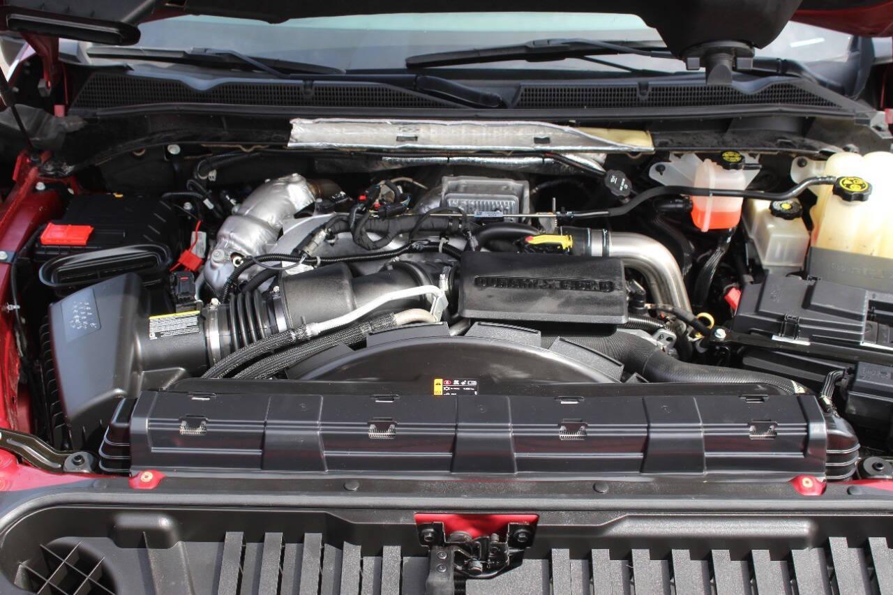 2020 Maroon GMC Sierra 3500HD Denali Crew Cab 4WD (1GT49WEY9LF) with an Duramax 6.6L Biodiesel Turbo V8 445hp 910ft. lbs. 6.6L V8 engine, Automatic 10-Speed transmission, located at 4301 NW 39th , Oklahoma City, OK, 73112, (405) 949-5600, 35.512135, -97.598671 - NO DRIVERS LICENCE -NO FULL COVERAGE INSURANCE - NO CREDIT CHECK. COME ON OVER TO SUPERSPORTS, TAKE A LOOK AND TEST DRIVE. PLEASE GIVE US A CALL AT (405) 949-5600. NO LICENCIA DE CONDUCIR - NO SEGURO DE COBERTURA TOTAL - NO VERIFICACION DE CREDITO. VISITENOS EN SUPERSPORTS, MIRE NUESTRO - Photo#27