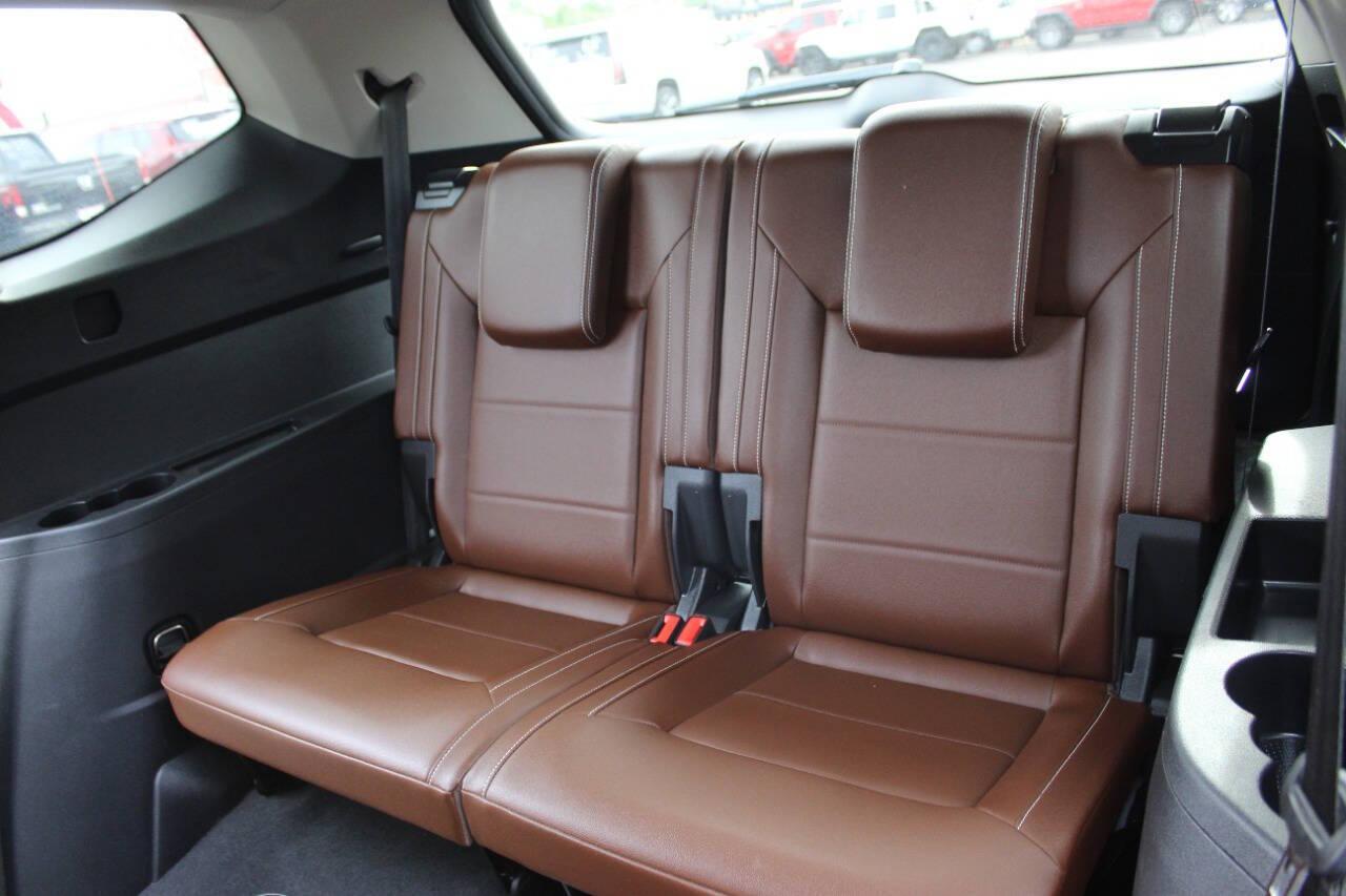 2023 White Volkswagen Atlas V6 SE w/Technology 4MOTION (1V2HR2CA4PC) with an 3.6L V6 276hp 266ft. lbs. 3.6L V6 engine, Automatic 8-Speed transmission, located at 4301 NW 39th , Oklahoma City, OK, 73112, (405) 949-5600, 35.512135, -97.598671 - NO DRIVERS LICENCE -NO FULL COVERAGE INSURANCE - NO CREDIT CHECK. COME ON OVER TO SUPERSPORTS, TAKE A LOOK AND TEST DRIVE. PLEASE GIVE US A CALL AT (405) 949-5600. NO LICENCIA DE CONDUCIR - NO SEGURO DE COBERTURA TOTAL - NO VERIFICACION DE CREDITO. VISITENOS EN SUPERSPORTS, MIRE NUESTRO - Photo#16