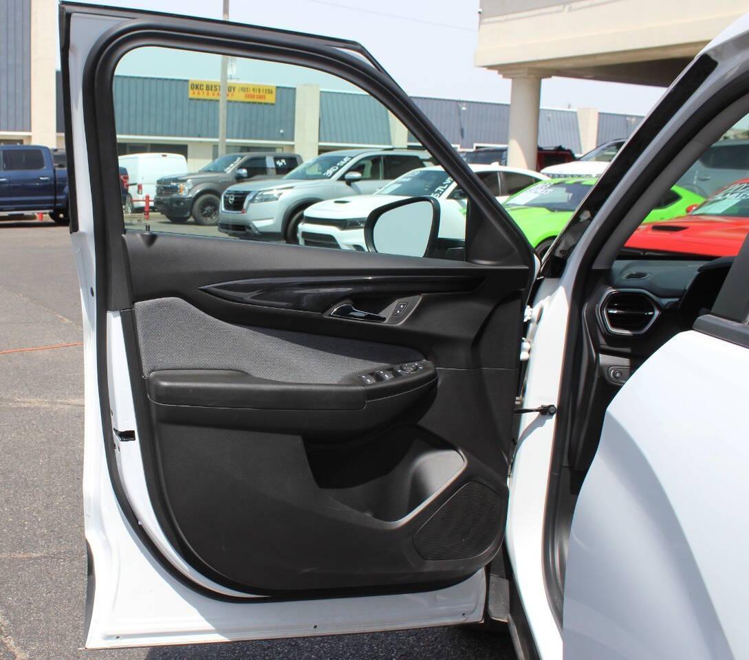 2025 White Chevrolet TrailBlazer LT (KL79MPSL1SB) with an ECOTEC 1.3L Turbo I3 155hp 174ft. lbs. 1.3L I3 engine, CVT transmission, located at 4301 NW 39th , Oklahoma City, OK, 73112, (405) 949-5600, 35.512135, -97.598671 - NO DRIVERS LICENCE -NO FULL COVERAGE INSURANCE - NO CREDIT CHECK. COME ON OVER TO SUPERSPORTS, TAKE A LOOK AND TEST DRIVE. PLEASE GIVE US A CALL AT (405) 949-5600. NO LICENCIA DE CONDUCIR - NO SEGURO DE COBERTURA TOTAL - NO VERIFICACION DE CREDITO. VISITENOS EN SUPERSPORTS, MIRE NUESTRO - Photo#16
