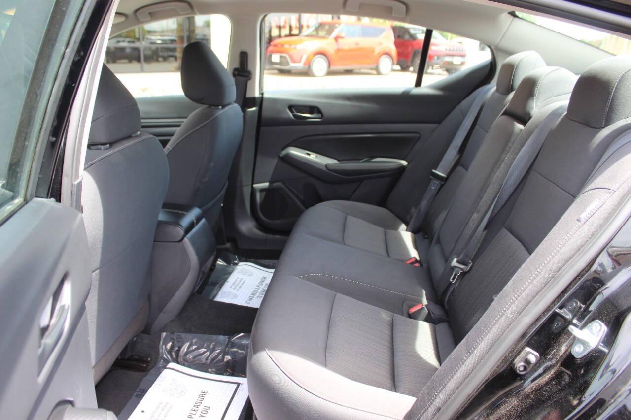 2025 Black Nissan Altima 2.5 SV (1N4BL4DV1SN) with an 2.5L I4 188hp 180ft. lbs. 2.5L I4 engine, CVT transmission, located at 4301 NW 39th , Oklahoma City, OK, 73112, (405) 949-5600, 35.512135, -97.598671 - NO DRIVERS LICENCE -NO FULL COVERAGE INSURANCE - NO CREDIT CHECK. COME ON OVER TO SUPERSPORTS, TAKE A LOOK AND TEST DRIVE. PLEASE GIVE US A CALL AT (405) 949-5600. NO LICENCIA DE CONDUCIR - NO SEGURO DE COBERTURA TOTAL - NO VERIFICACION DE CREDITO. VISITENOS EN SUPERSPORTS, MIRE NUESTRO - Photo#13