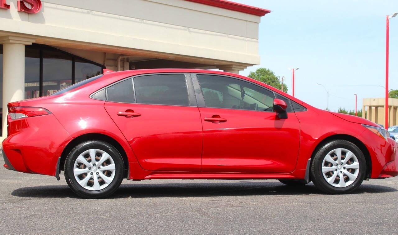 2021 Red Toyota Corolla LE (JTDEPMAE2MJ) with an 1.8L I4 139hp 126ft. lbs. 1.8L I4 engine, CVT transmission, located at 4301 NW 39th , Oklahoma City, OK, 73112, (405) 949-5600, 35.512135, -97.598671 - NO DRIVERS LICENCE -NO FULL COVERAGE INSURANCE - NO CREDIT CHECK. COME ON OVER TO SUPERSPORTS, TAKE A LOOK AND TEST DRIVE. PLEASE GIVE US A CALL AT (405) 949-5600. NO LICENCIA DE CONDUCIR - NO SEGURO DE COBERTURA TOTAL - NO VERIFICACION DE CREDITO. VISITENOS EN SUPERSPORTS, MIRE NUEST - Photo#2