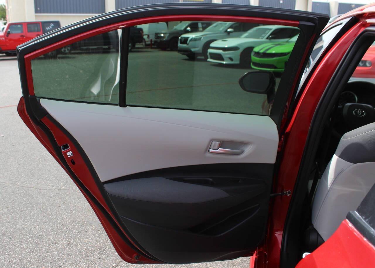 2021 Red Toyota Corolla LE (JTDEPMAE2MJ) with an 1.8L I4 139hp 126ft. lbs. 1.8L I4 engine, CVT transmission, located at 4301 NW 39th , Oklahoma City, OK, 73112, (405) 949-5600, 35.512135, -97.598671 - NO DRIVERS LICENCE -NO FULL COVERAGE INSURANCE - NO CREDIT CHECK. COME ON OVER TO SUPERSPORTS, TAKE A LOOK AND TEST DRIVE. PLEASE GIVE US A CALL AT (405) 949-5600. NO LICENCIA DE CONDUCIR - NO SEGURO DE COBERTURA TOTAL - NO VERIFICACION DE CREDITO. VISITENOS EN SUPERSPORTS, MIRE NUEST - Photo#13