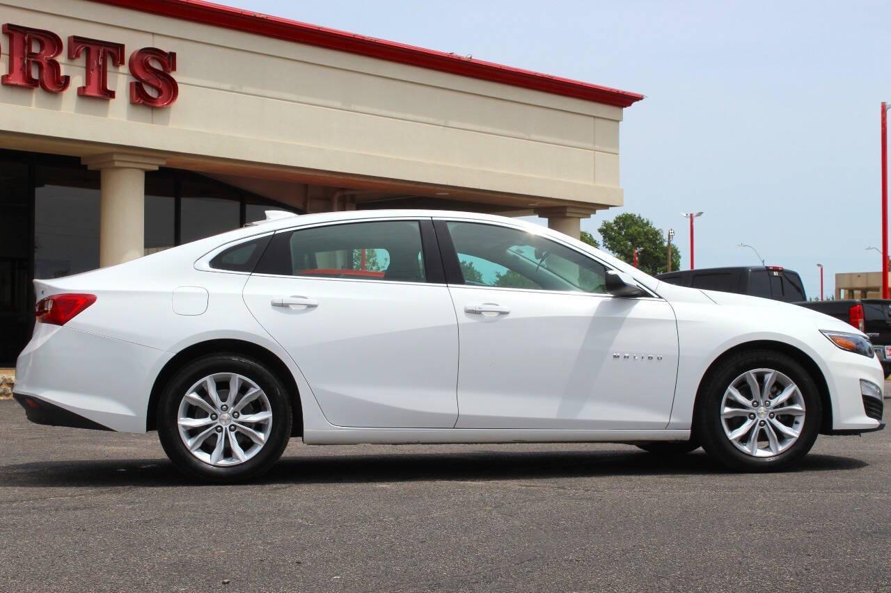 2023 Off White Chevrolet Malibu 1LT (1G1ZD5ST8PF) with an Ecotec 1.5L Turbo I4 160hp 184ft. lbs. 1.5L I4 engine, CVT transmission, located at 4301 NW 39th , Oklahoma City, OK, 73112, (405) 949-5600, 35.512135, -97.598671 - NO DRIVERS LICENCE -NO FULL COVERAGE INSURANCE - NO CREDIT CHECK. COME ON OVER TO SUPERSPORTS, TAKE A LOOK AND TEST DRIVE. PLEASE GIVE US A CALL AT (405) 949-5600. NO LICENCIA DE CONDUCIR - NO SEGURO DE COBERTURA TOTAL - NO VERIFICACION DE CREDITO. VISITENOS EN SUPERSPORTS, MIRE NUESTRO - Photo#2