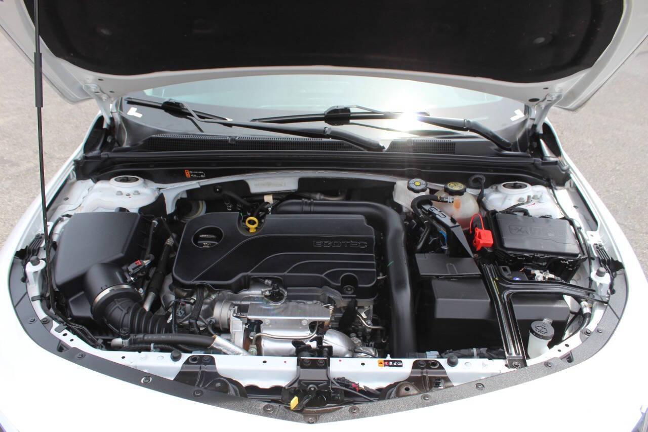 2023 Off White Chevrolet Malibu 1LT (1G1ZD5ST8PF) with an Ecotec 1.5L Turbo I4 160hp 184ft. lbs. 1.5L I4 engine, CVT transmission, located at 4301 NW 39th , Oklahoma City, OK, 73112, (405) 949-5600, 35.512135, -97.598671 - NO DRIVERS LICENCE -NO FULL COVERAGE INSURANCE - NO CREDIT CHECK. COME ON OVER TO SUPERSPORTS, TAKE A LOOK AND TEST DRIVE. PLEASE GIVE US A CALL AT (405) 949-5600. NO LICENCIA DE CONDUCIR - NO SEGURO DE COBERTURA TOTAL - NO VERIFICACION DE CREDITO. VISITENOS EN SUPERSPORTS, MIRE NUESTRO - Photo#7