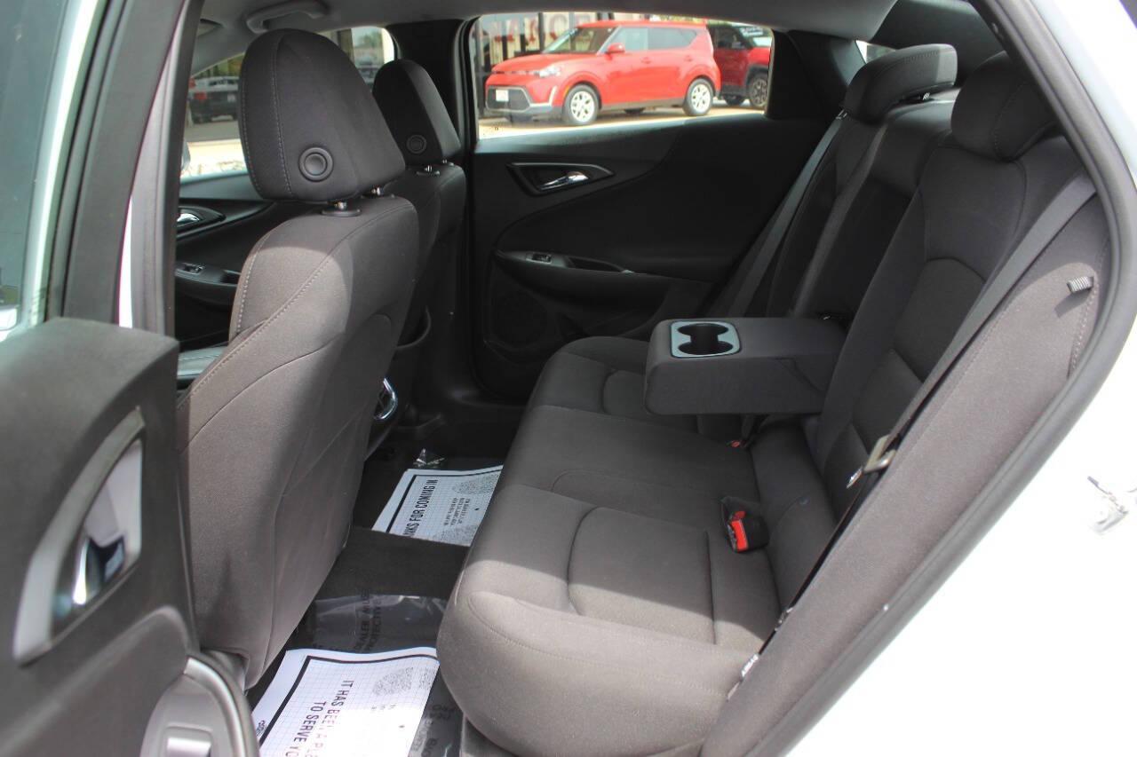 2023 Off White Chevrolet Malibu 1LT (1G1ZD5ST8PF) with an Ecotec 1.5L Turbo I4 160hp 184ft. lbs. 1.5L I4 engine, CVT transmission, located at 4301 NW 39th , Oklahoma City, OK, 73112, (405) 949-5600, 35.512135, -97.598671 - NO DRIVERS LICENCE -NO FULL COVERAGE INSURANCE - NO CREDIT CHECK. COME ON OVER TO SUPERSPORTS, TAKE A LOOK AND TEST DRIVE. PLEASE GIVE US A CALL AT (405) 949-5600. NO LICENCIA DE CONDUCIR - NO SEGURO DE COBERTURA TOTAL - NO VERIFICACION DE CREDITO. VISITENOS EN SUPERSPORTS, MIRE NUESTRO - Photo#14