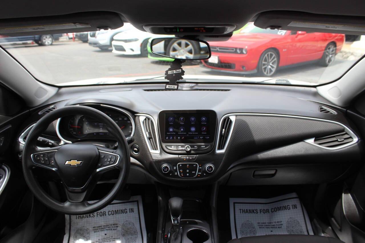 2023 Off White Chevrolet Malibu 1LT (1G1ZD5ST8PF) with an Ecotec 1.5L Turbo I4 160hp 184ft. lbs. 1.5L I4 engine, CVT transmission, located at 4301 NW 39th , Oklahoma City, OK, 73112, (405) 949-5600, 35.512135, -97.598671 - NO DRIVERS LICENCE -NO FULL COVERAGE INSURANCE - NO CREDIT CHECK. COME ON OVER TO SUPERSPORTS, TAKE A LOOK AND TEST DRIVE. PLEASE GIVE US A CALL AT (405) 949-5600. NO LICENCIA DE CONDUCIR - NO SEGURO DE COBERTURA TOTAL - NO VERIFICACION DE CREDITO. VISITENOS EN SUPERSPORTS, MIRE NUESTRO - Photo#18
